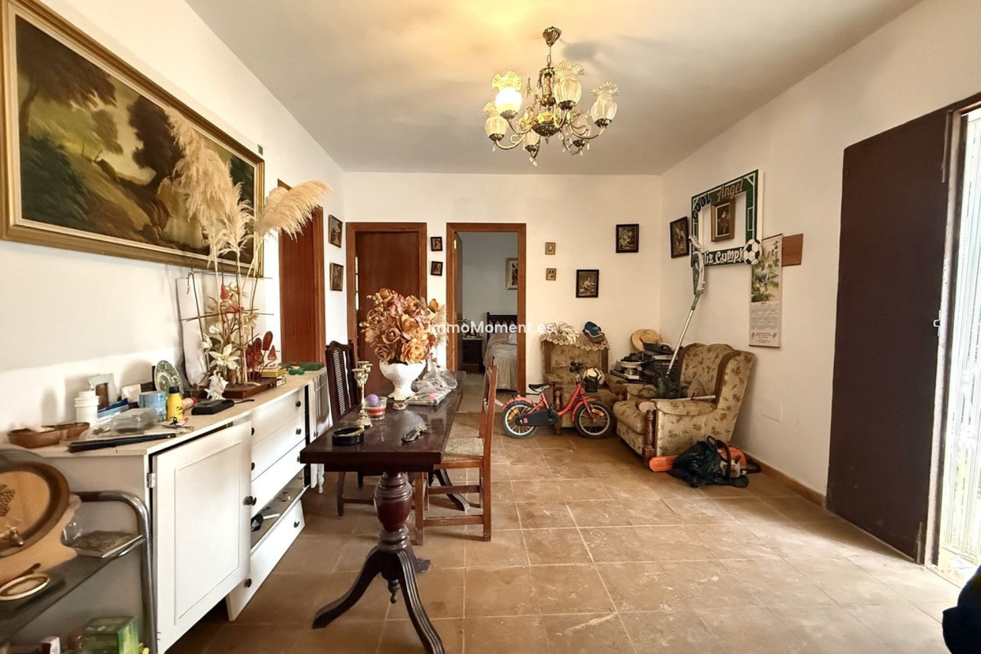 Resale - Villa - Inland  - Coín