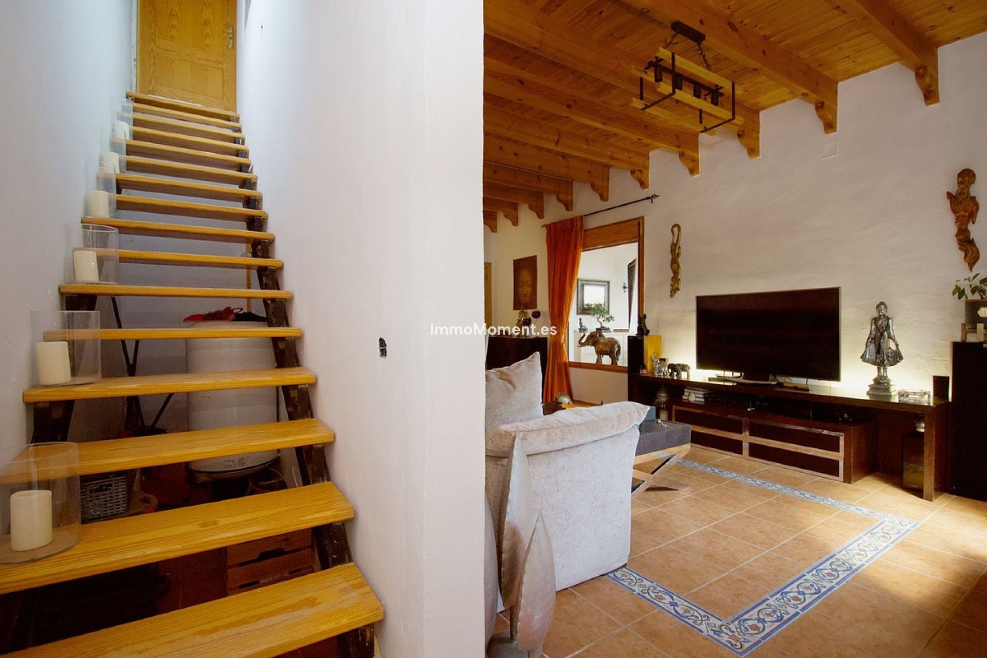 Resale - Villa - Inland  - Coín