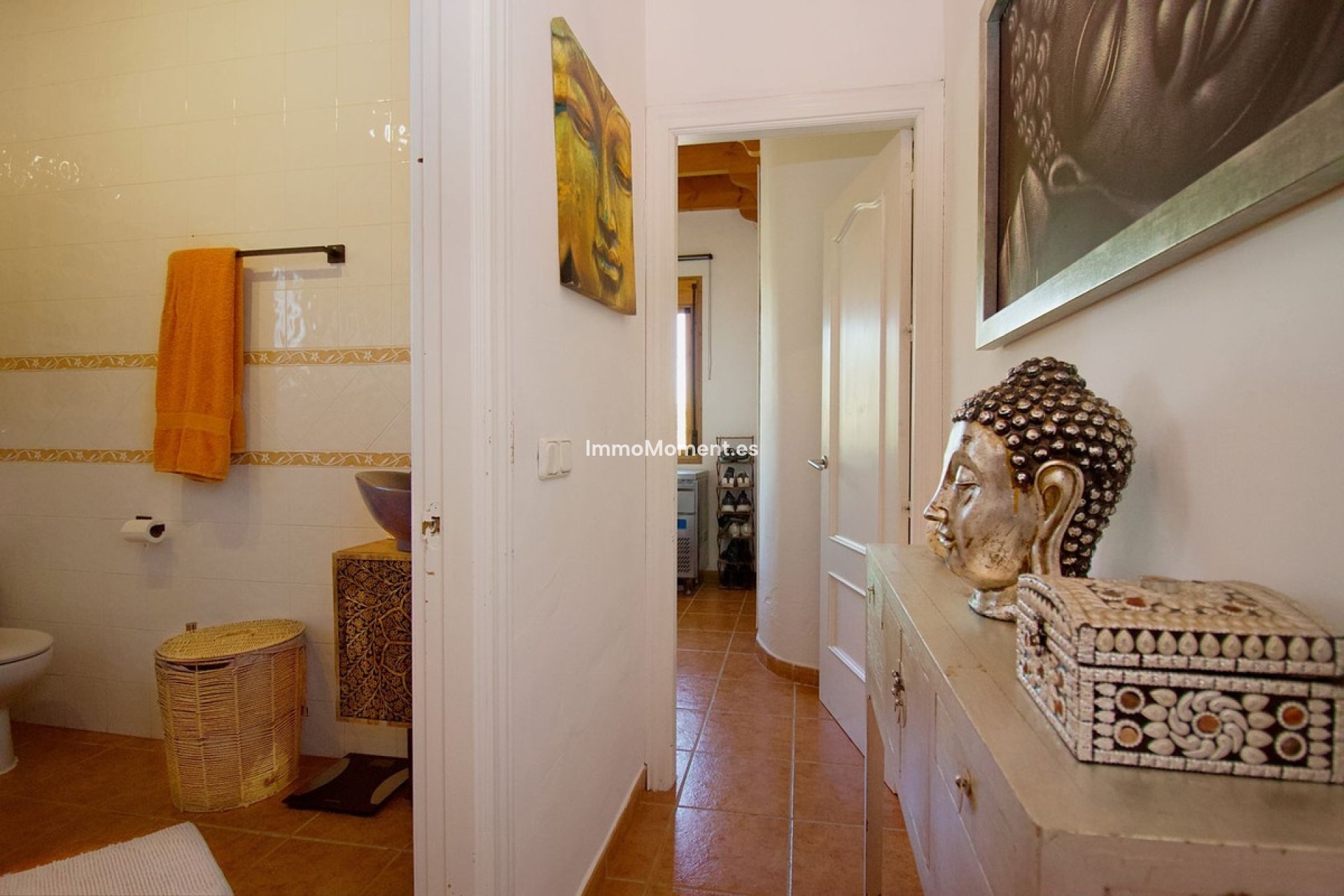 Resale - Villa - Inland  - Coín