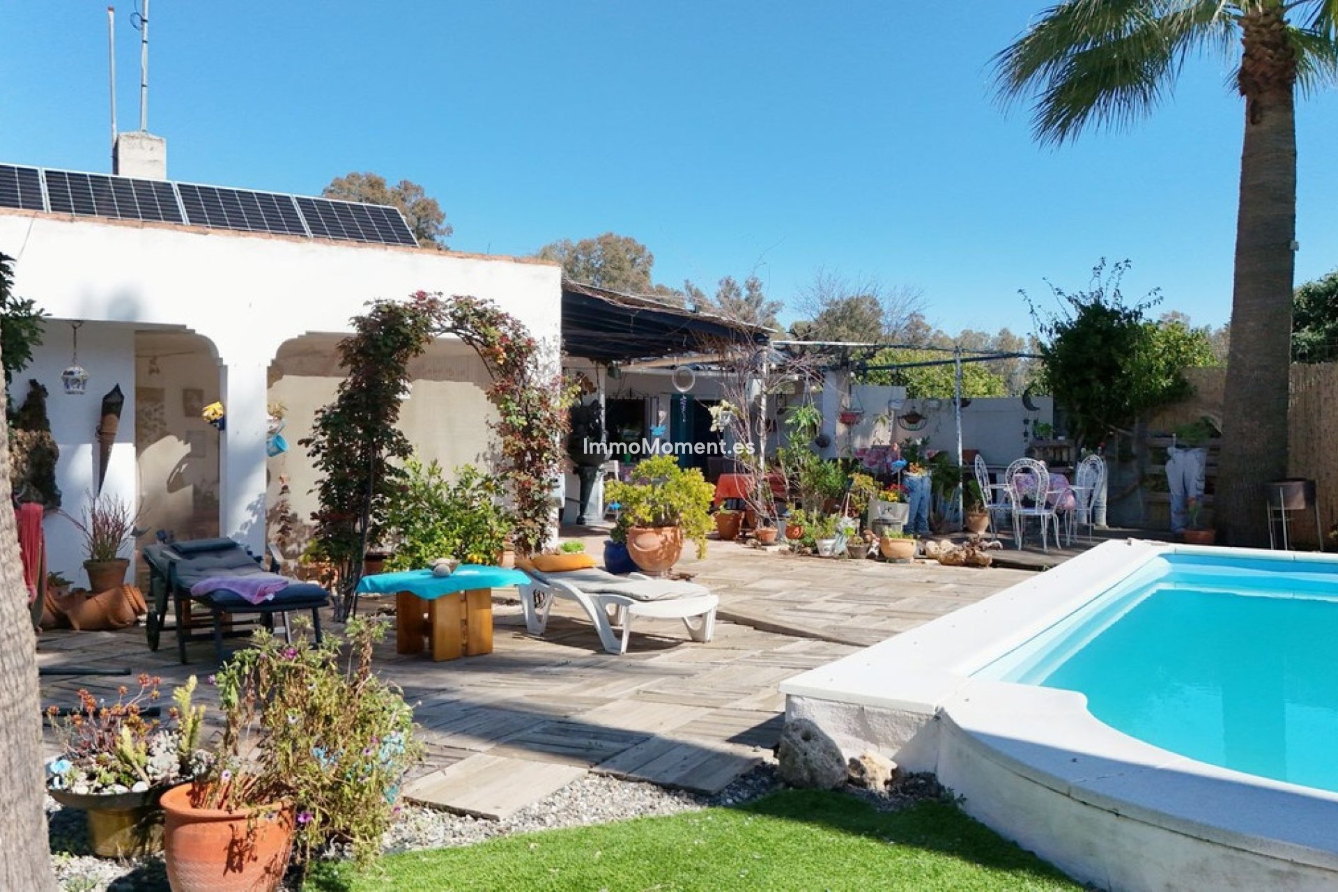 Resale - Villa - Inland  - Coín