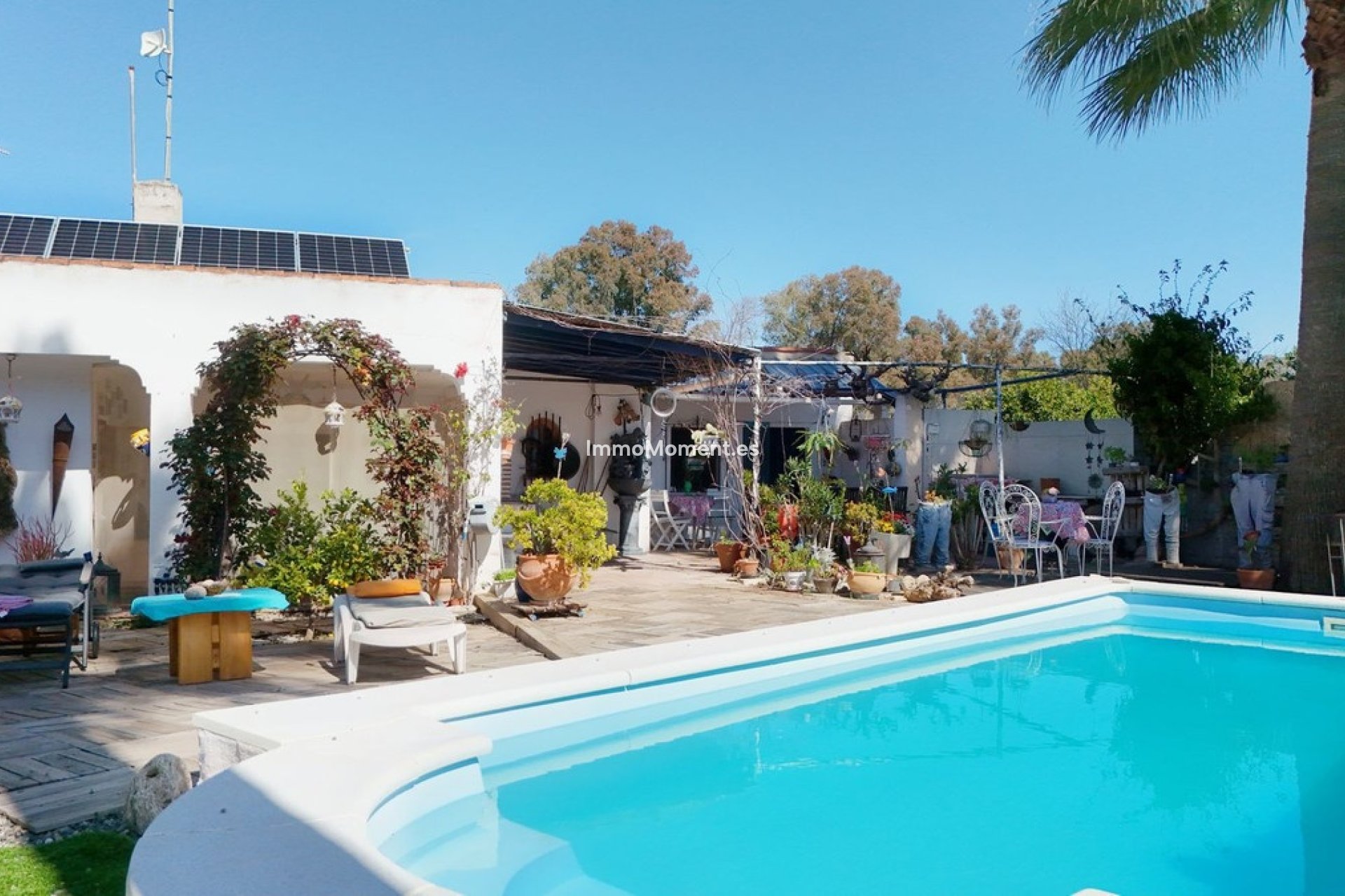 Resale - Villa - Inland  - Coín