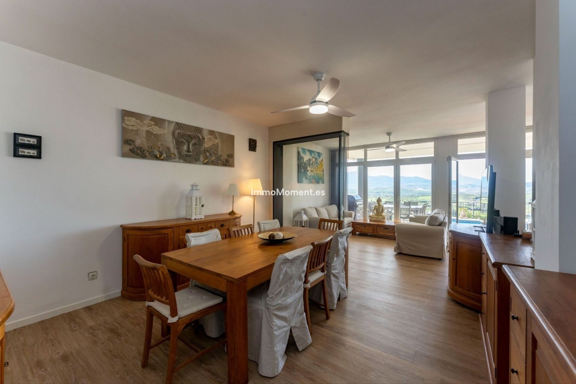 Resale - Villa - Inland  - Coín