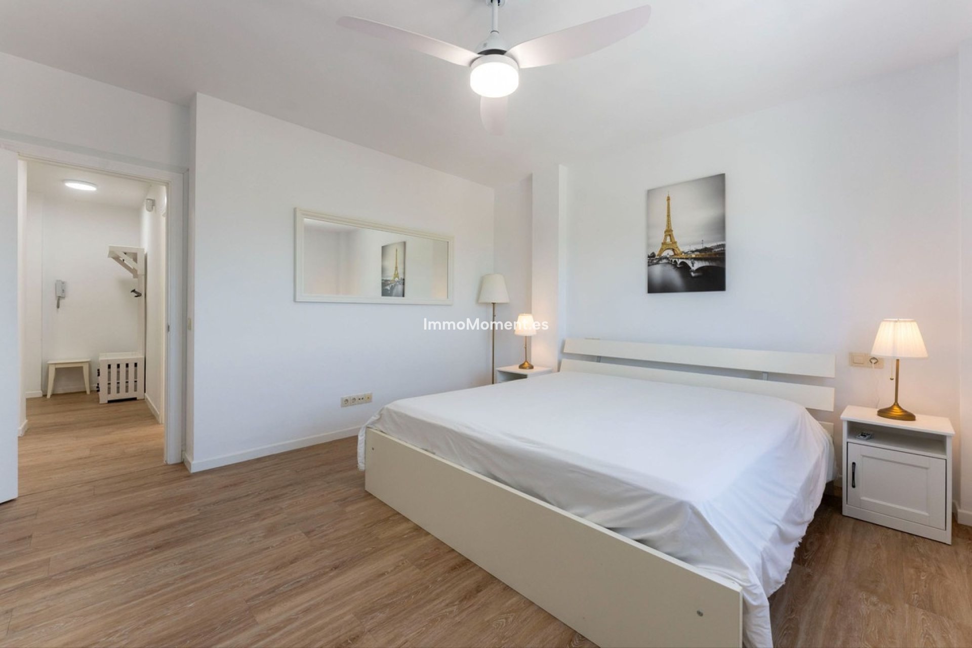 Resale - Villa - Inland  - Coín