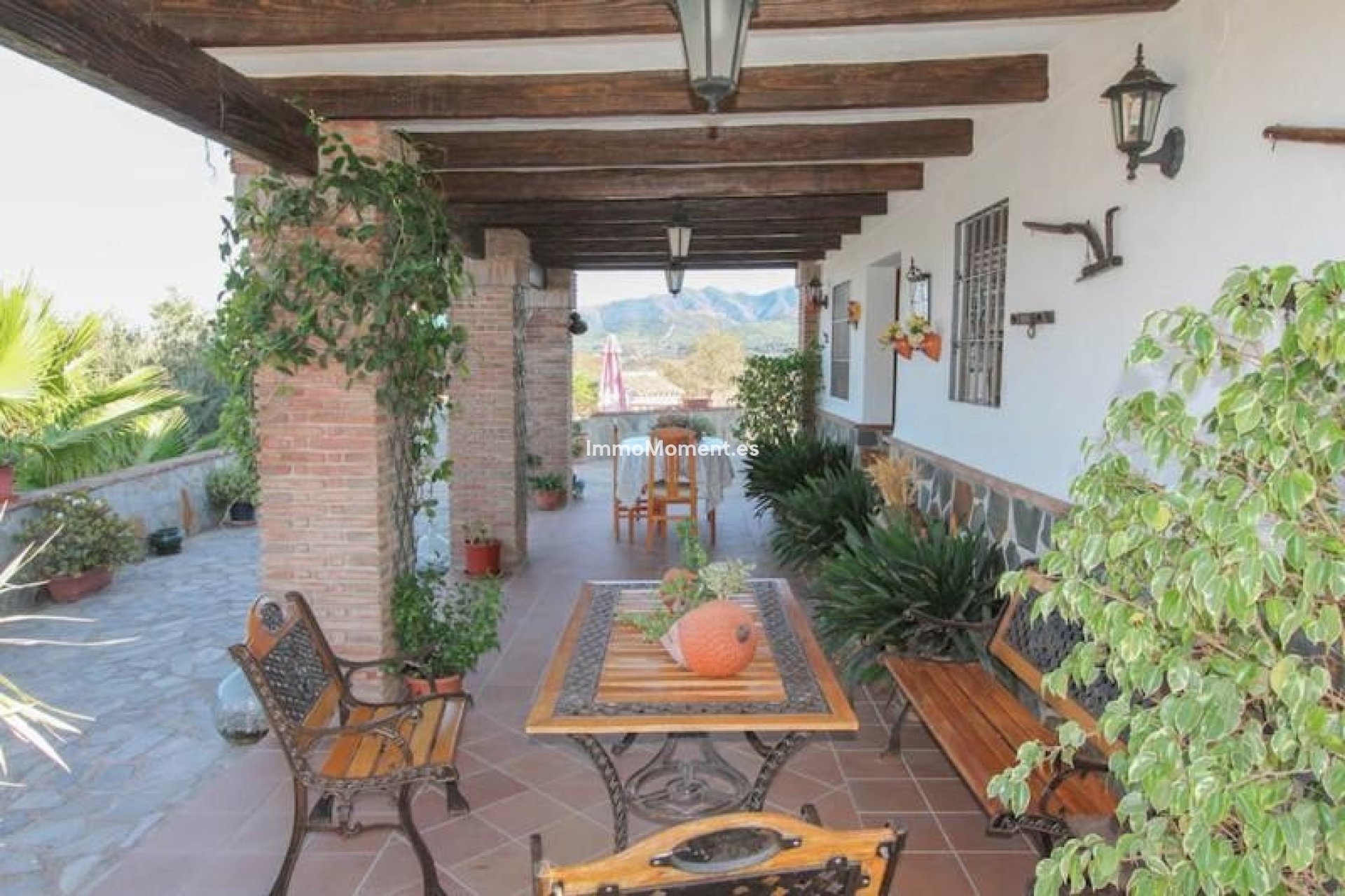 Resale - Villa - Inland  - Guaro