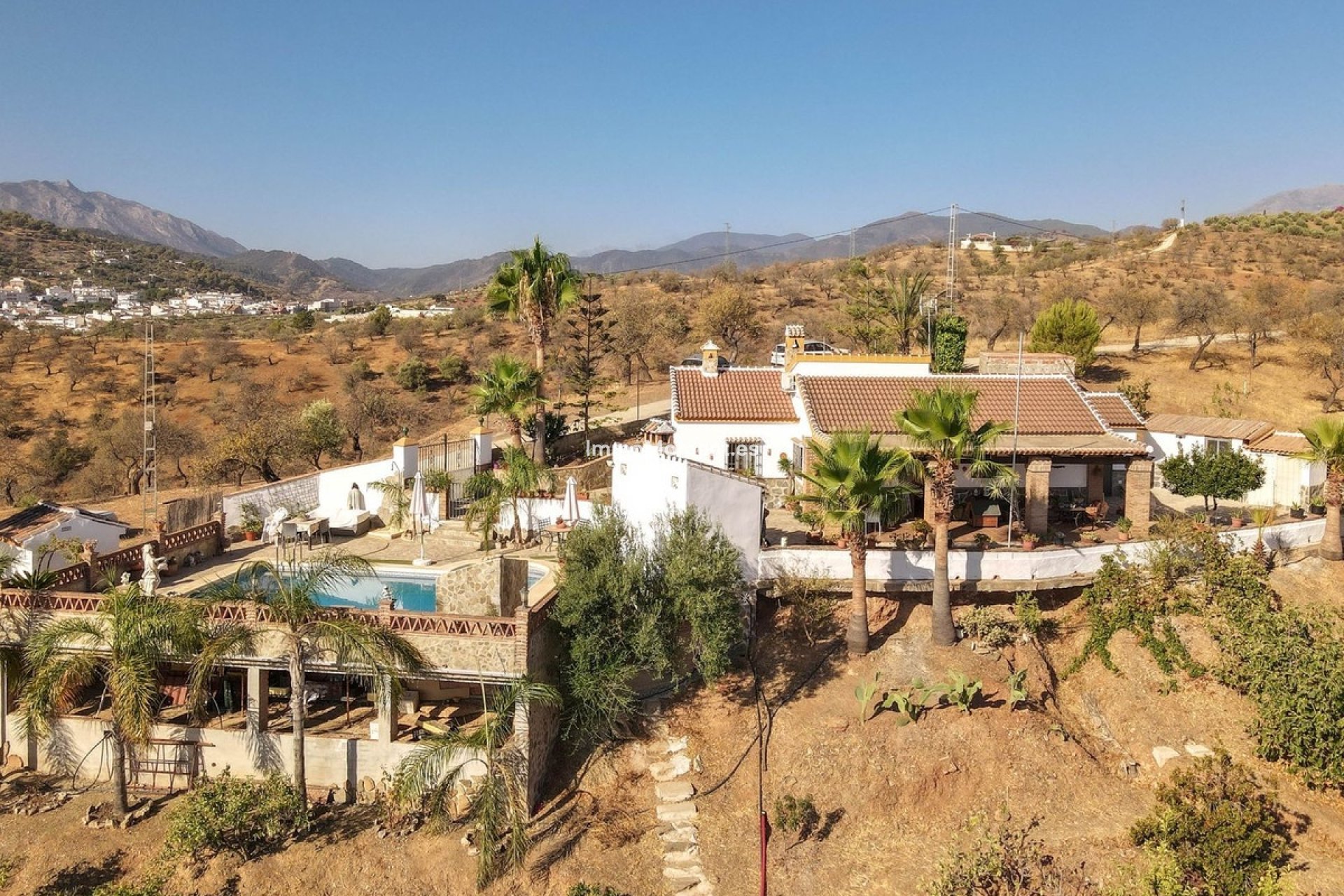 Resale - Villa - Inland  - Guaro