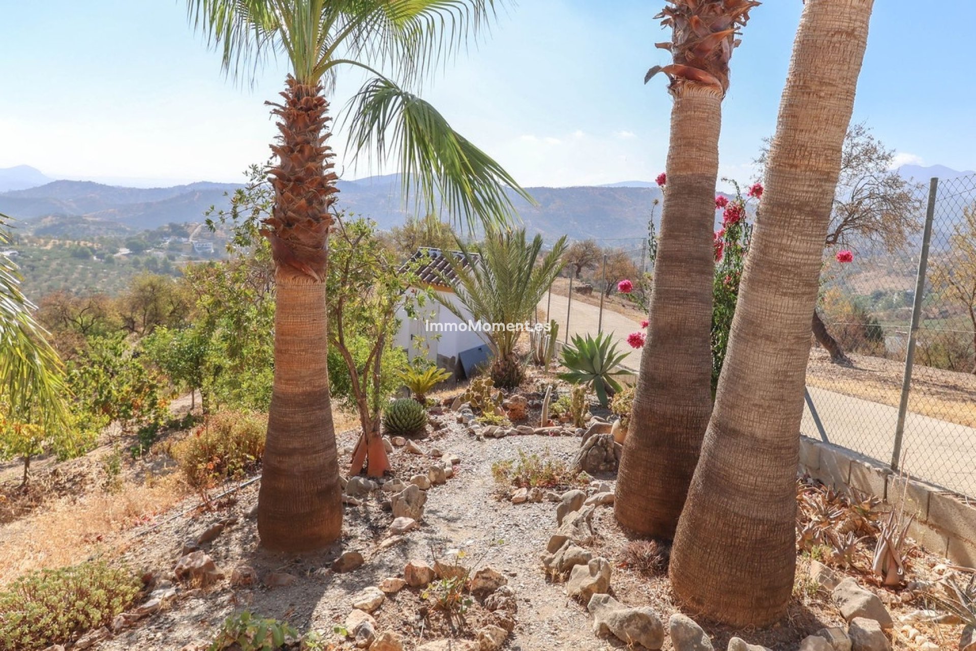 Resale - Villa - Inland  - Guaro