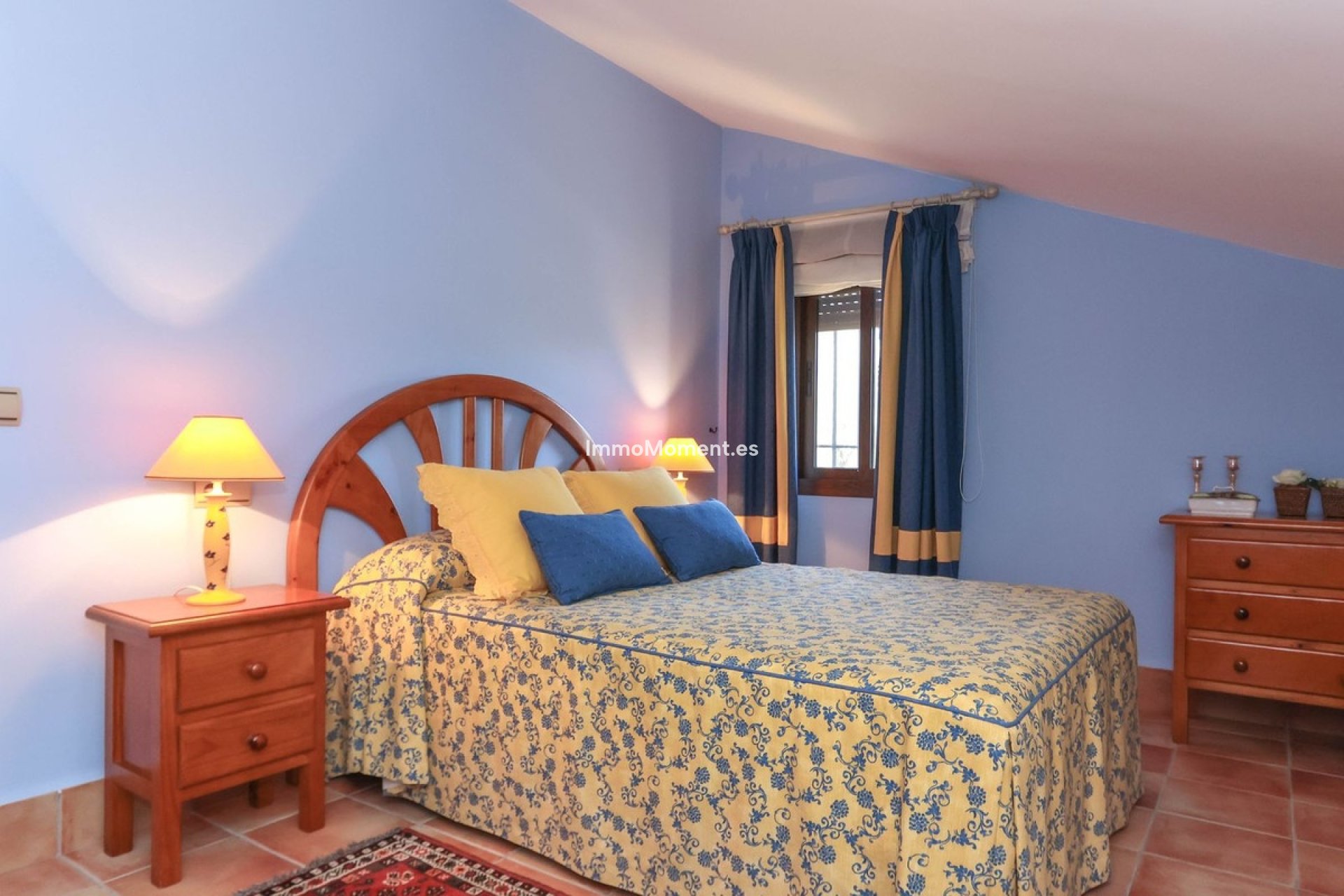 Resale - Villa - Inland  - Guaro