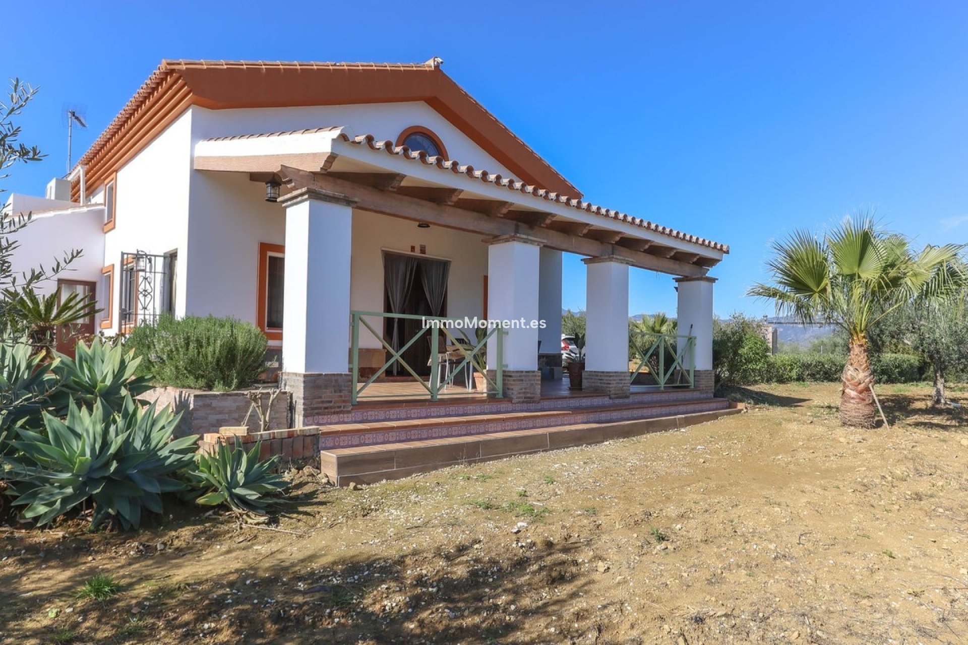 Resale - Villa - Inland  - Guaro
