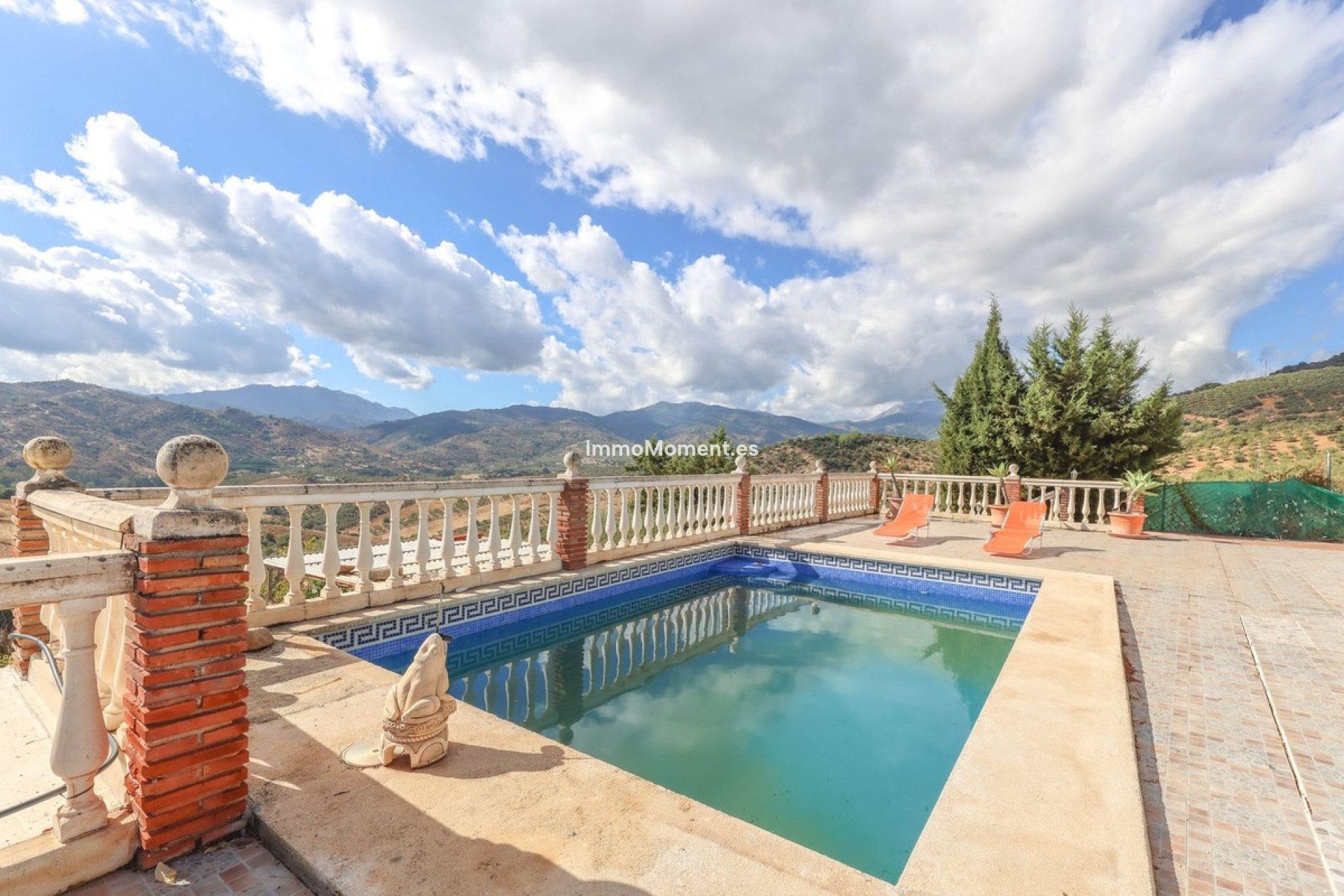 Resale - Villa - Inland  - Guaro