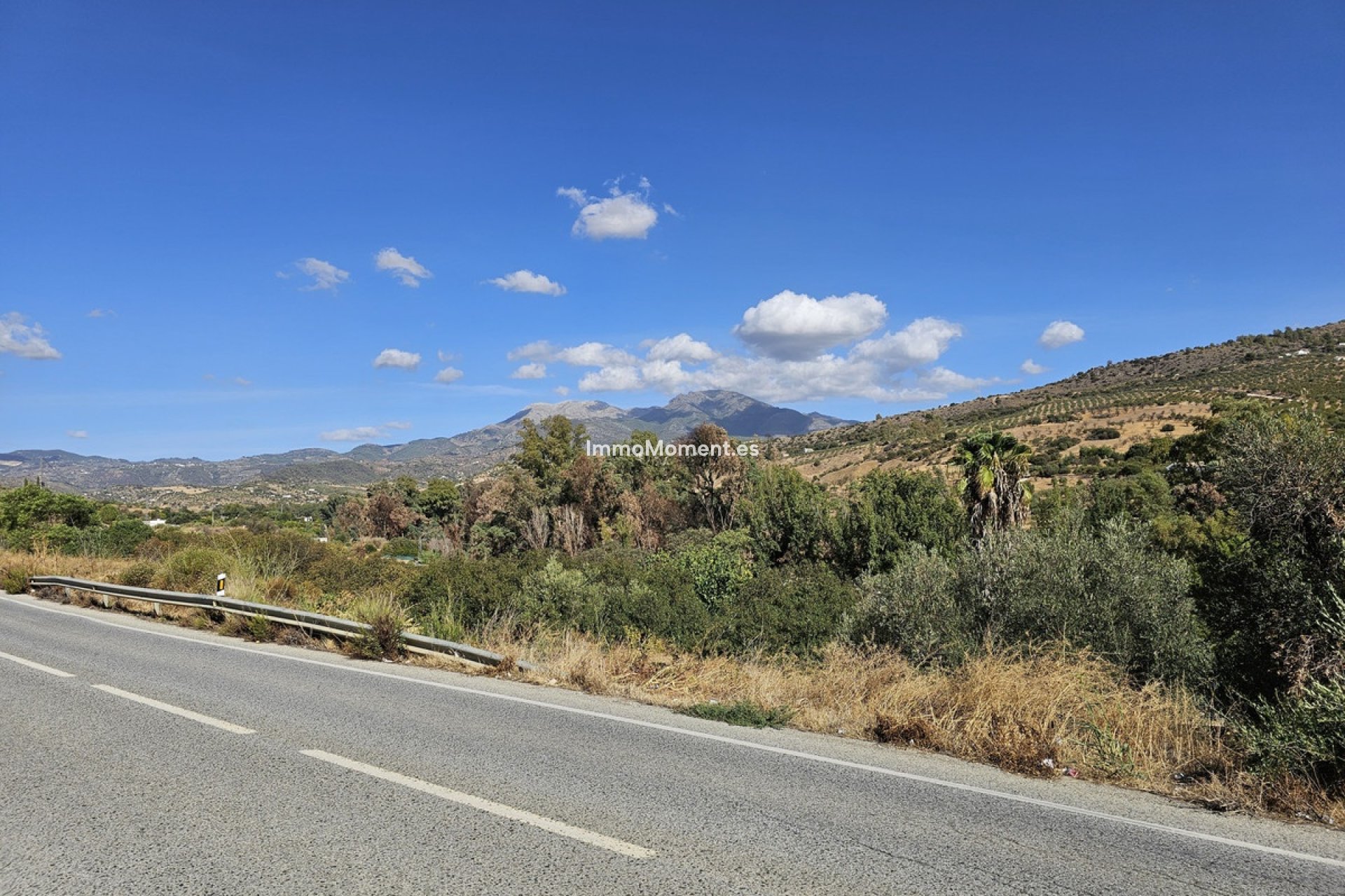 Resale - Villa - Inland  - Guaro