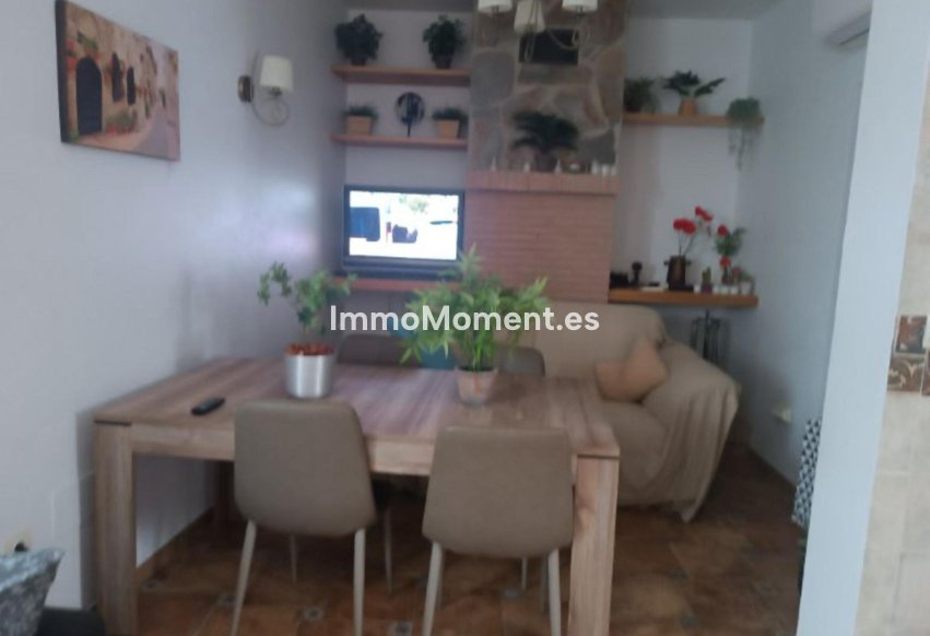 Resale - Villa - Inland  - Guaro