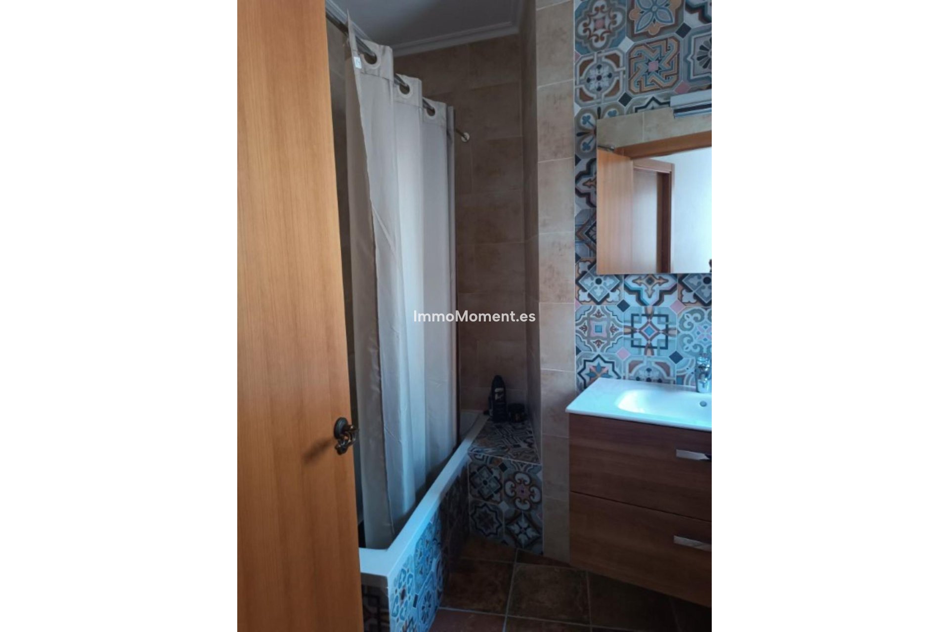 Resale - Villa - Inland  - Guaro