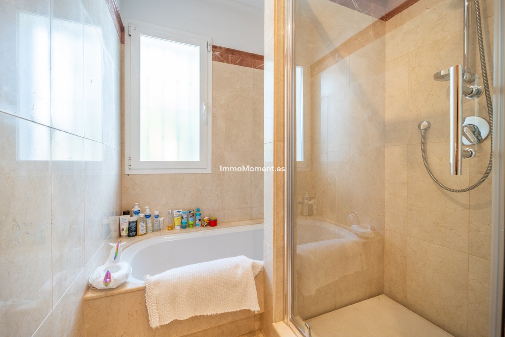 Resale - Villa - Inland  - Istán