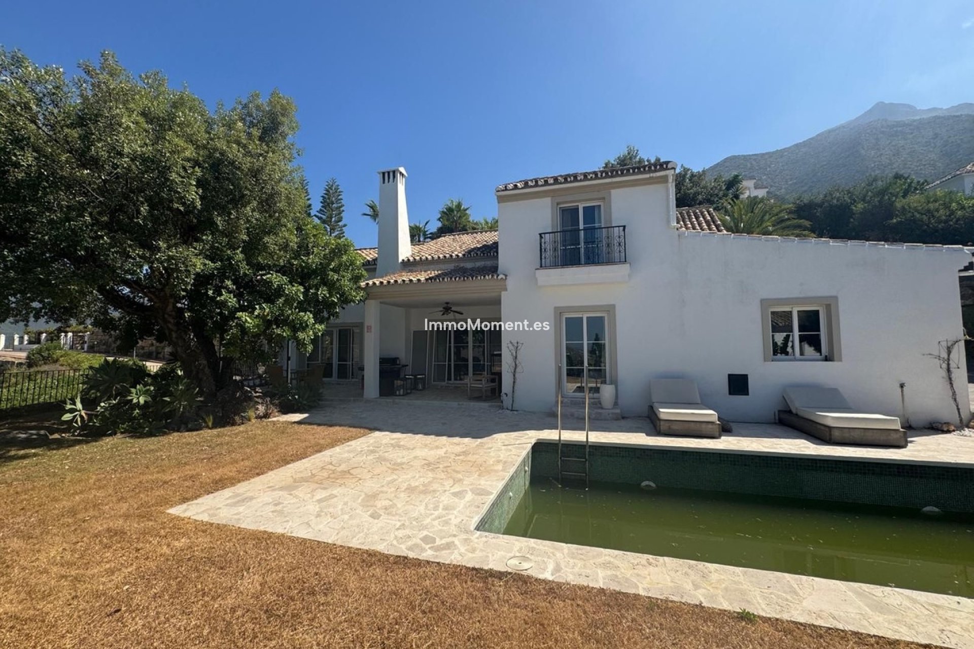 Resale - Villa - Inland  - Istán