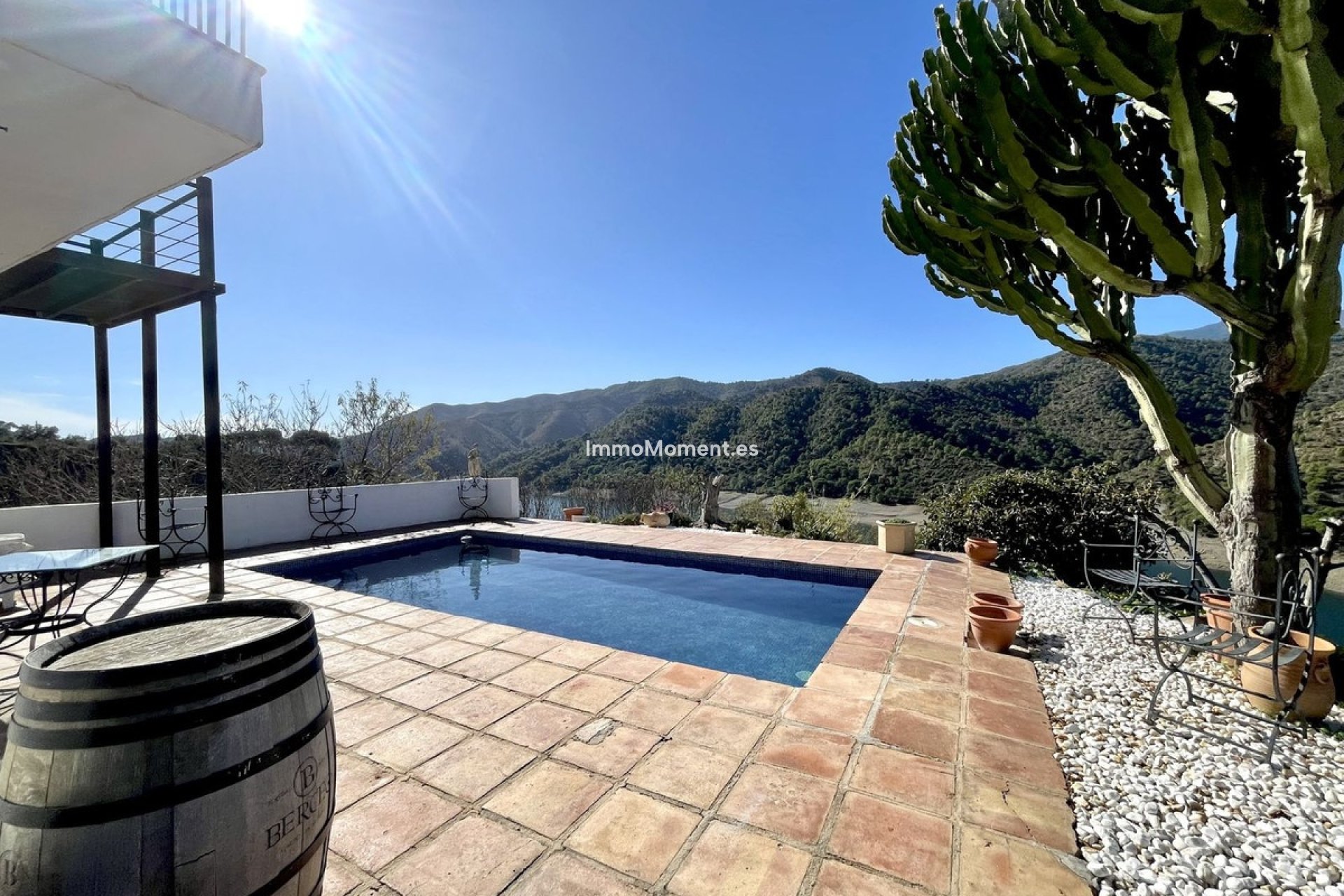 Resale - Villa - Inland  - Istán