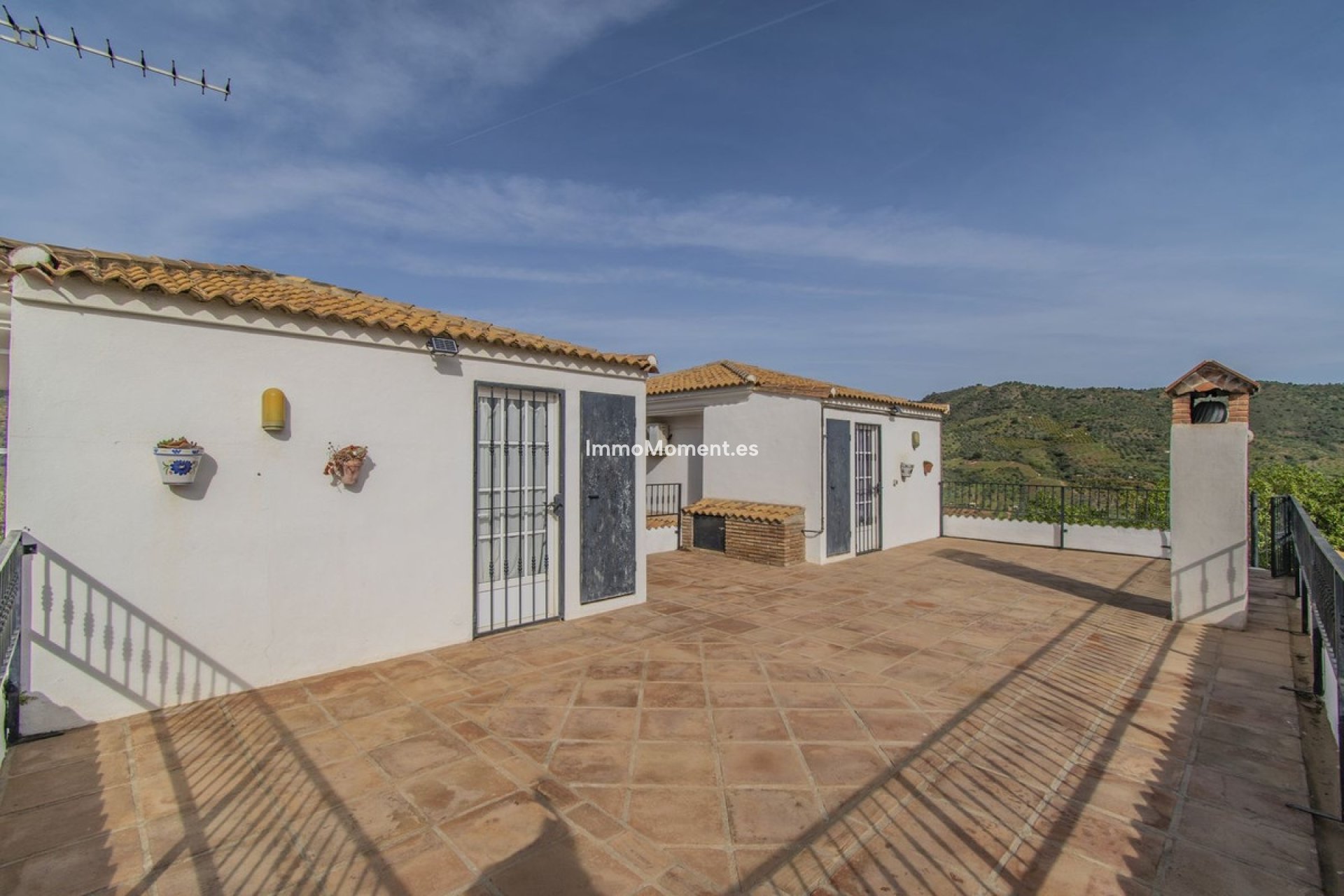 Resale - Villa - Inland  - Monda