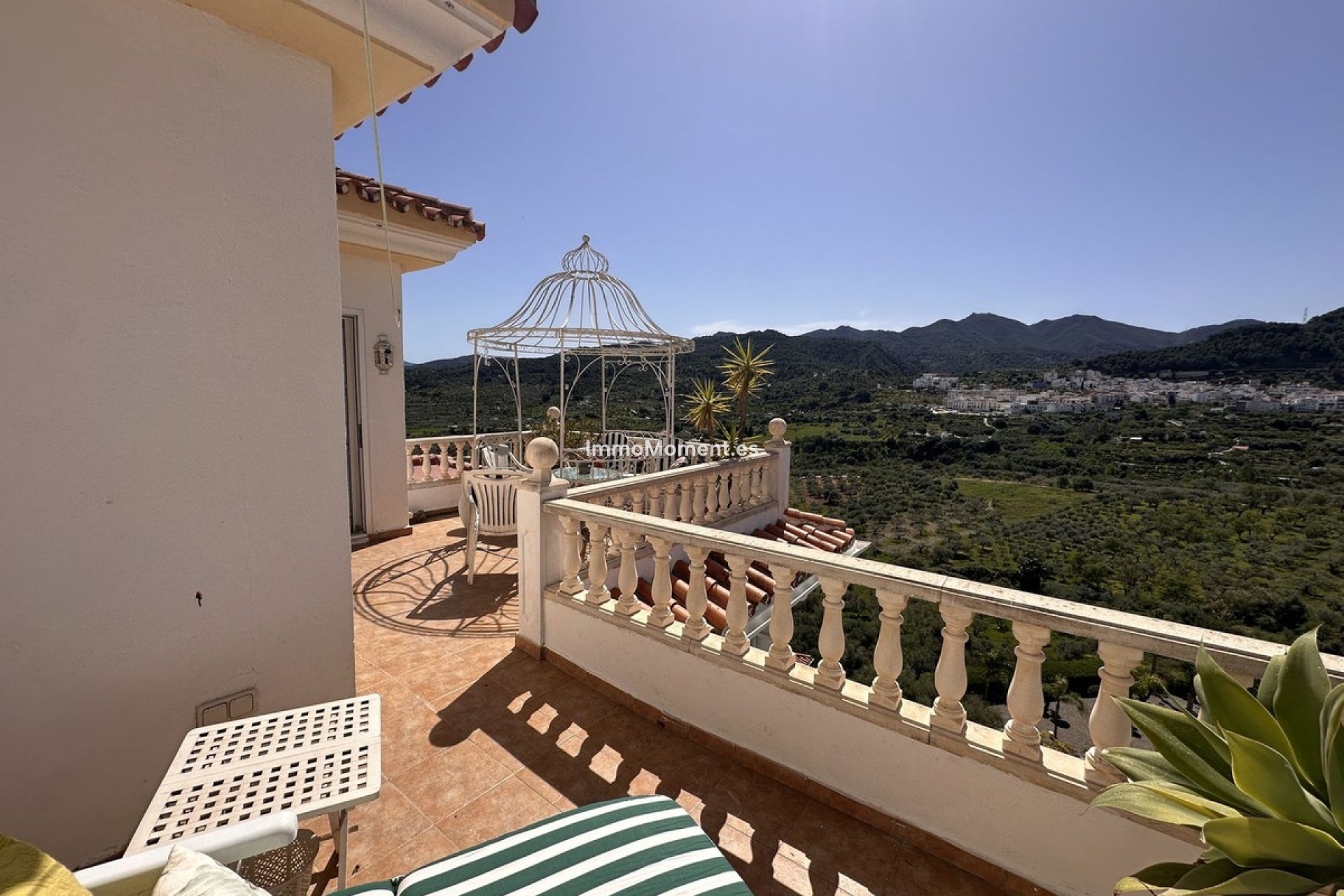 Resale - Villa - Inland  - Monda