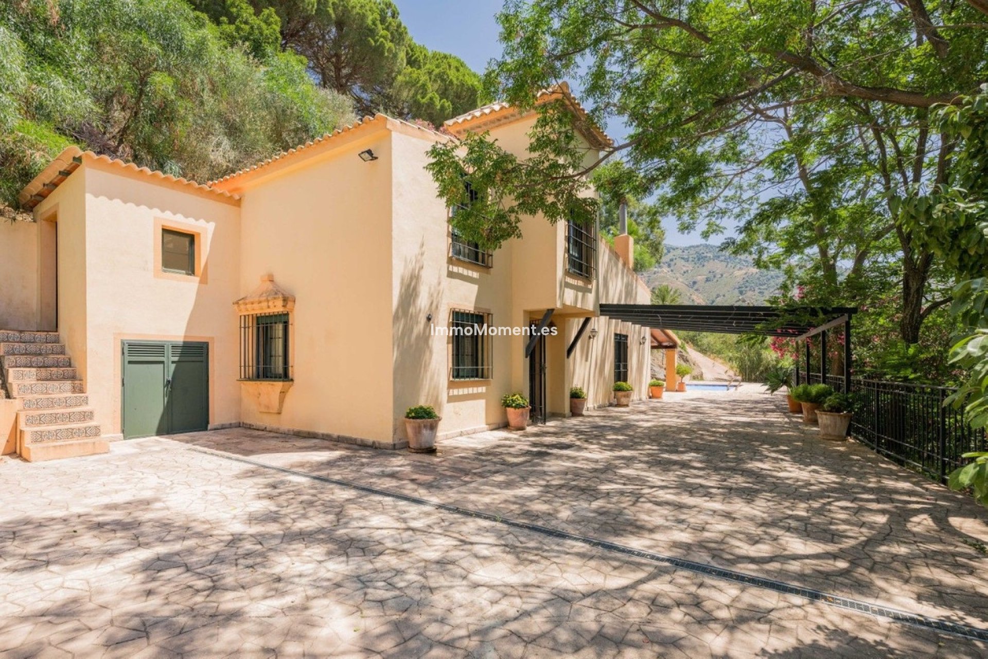 Resale - Villa - Inland  - Ojén