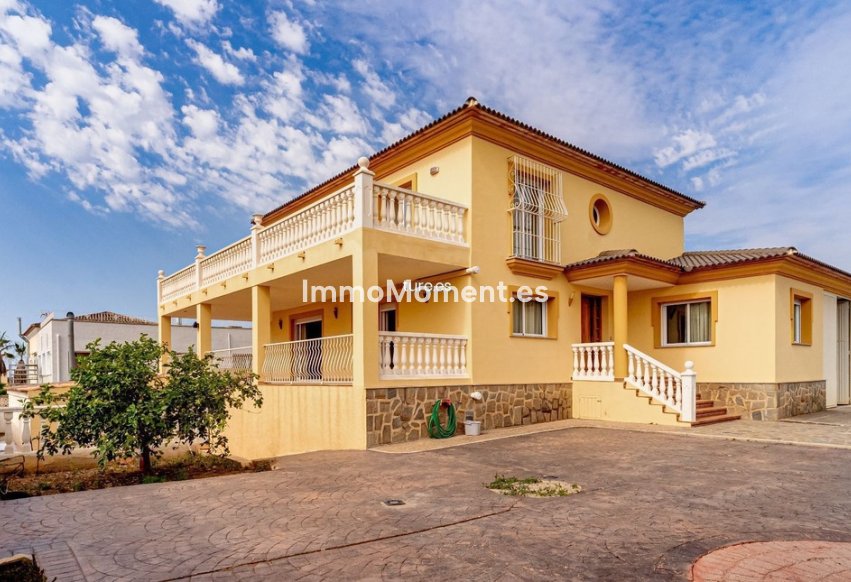 Resale - Villa - La Nucía - La Nucia Centro