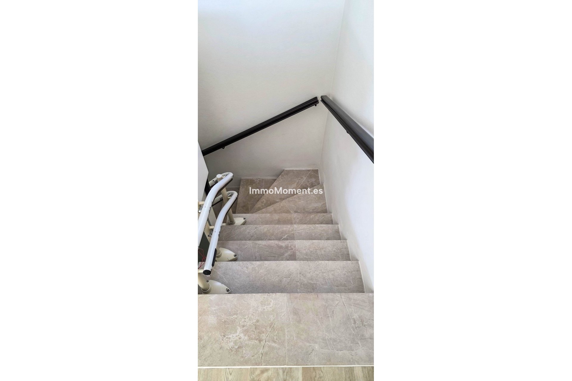 Resale - Villa - Manilva