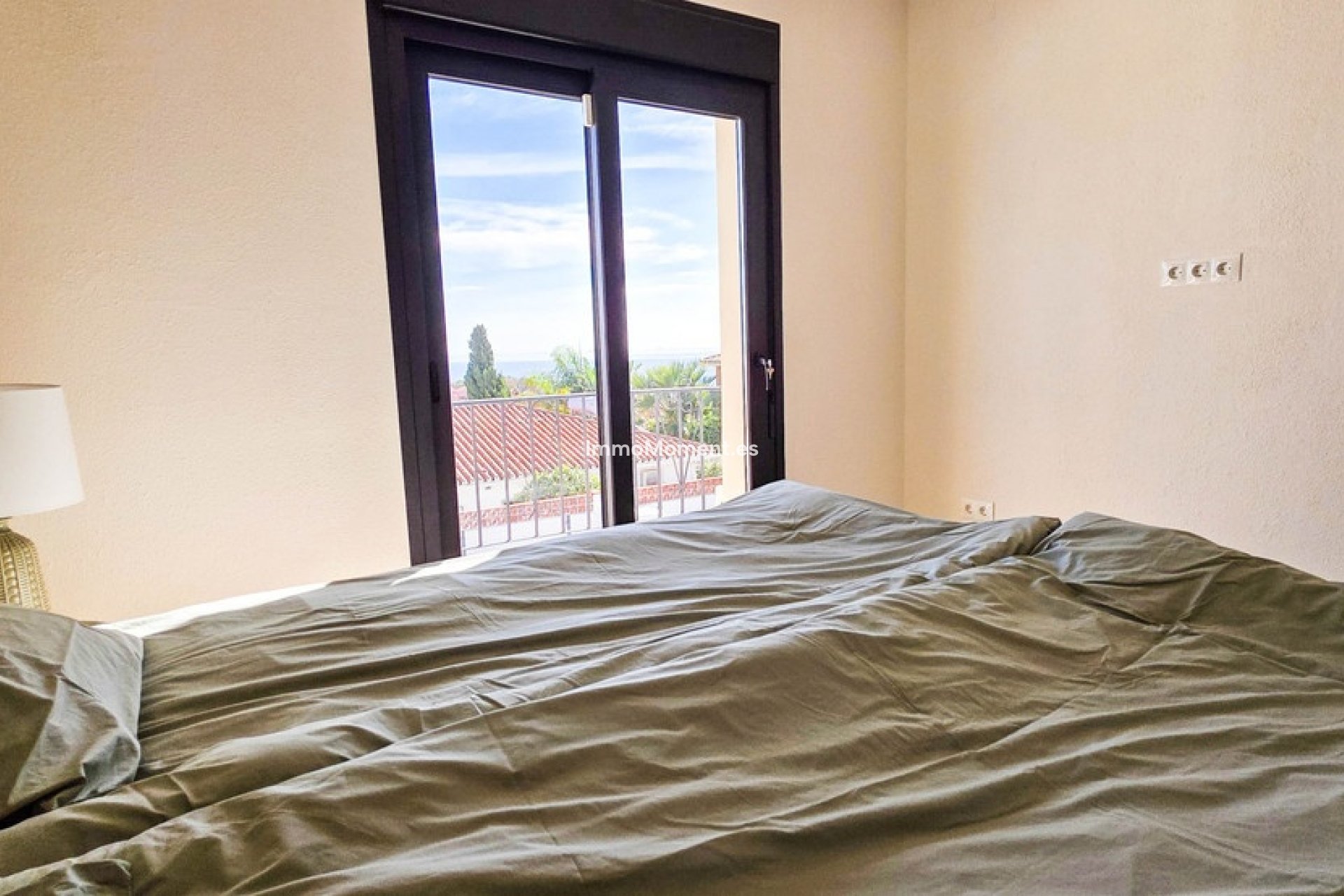 Resale - Villa - Manilva