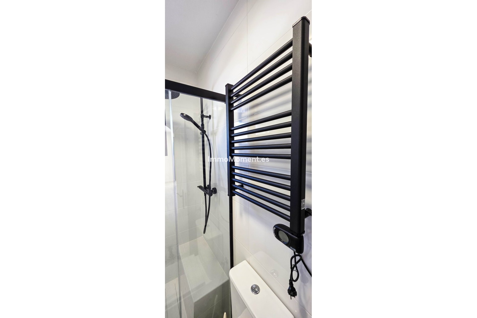 Resale - Villa - Manilva