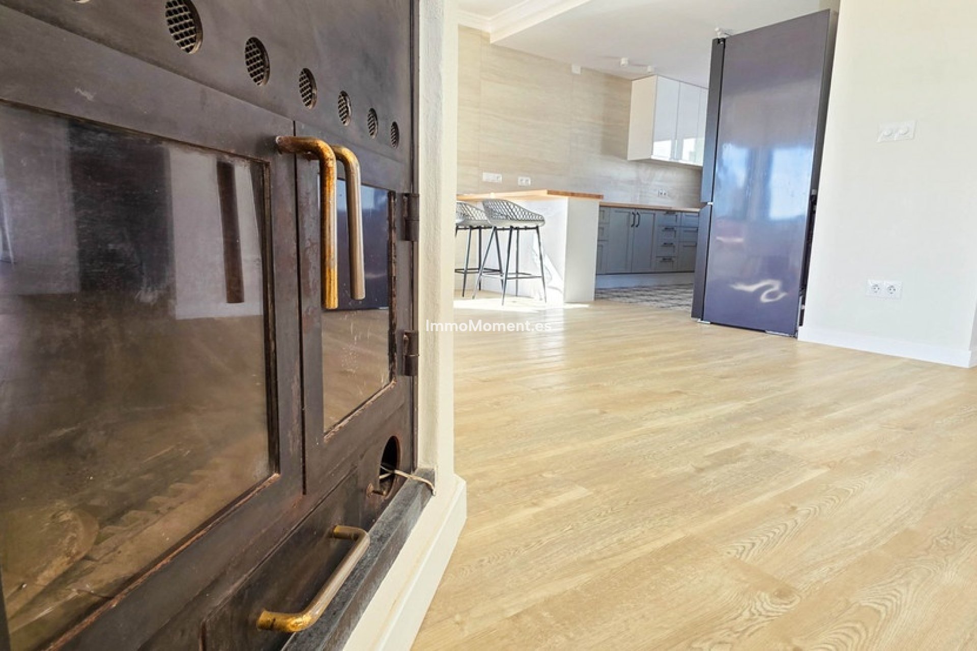 Resale - Villa - Manilva