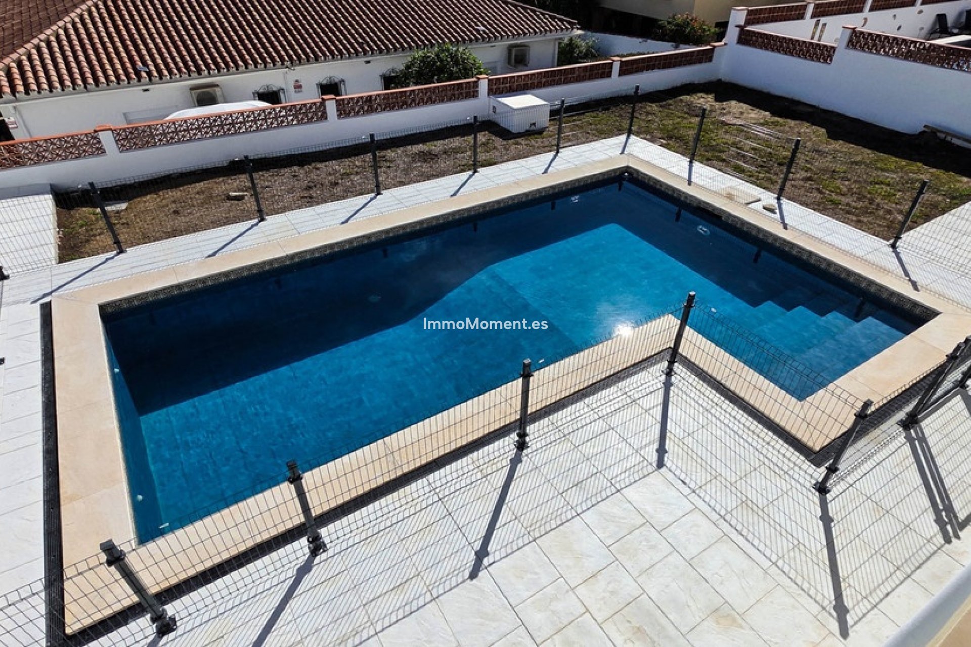 Resale - Villa - Manilva