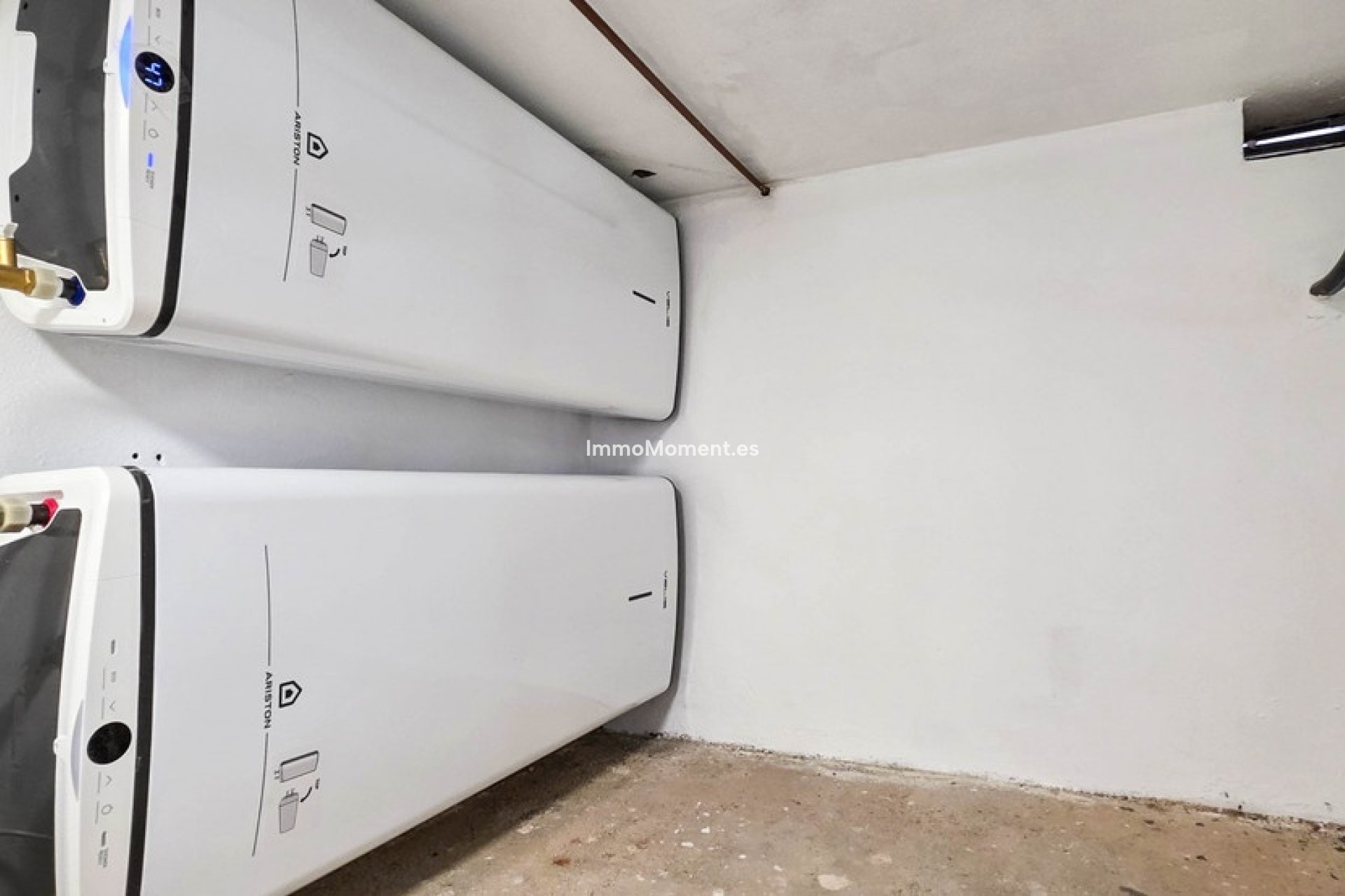 Resale - Villa - Manilva