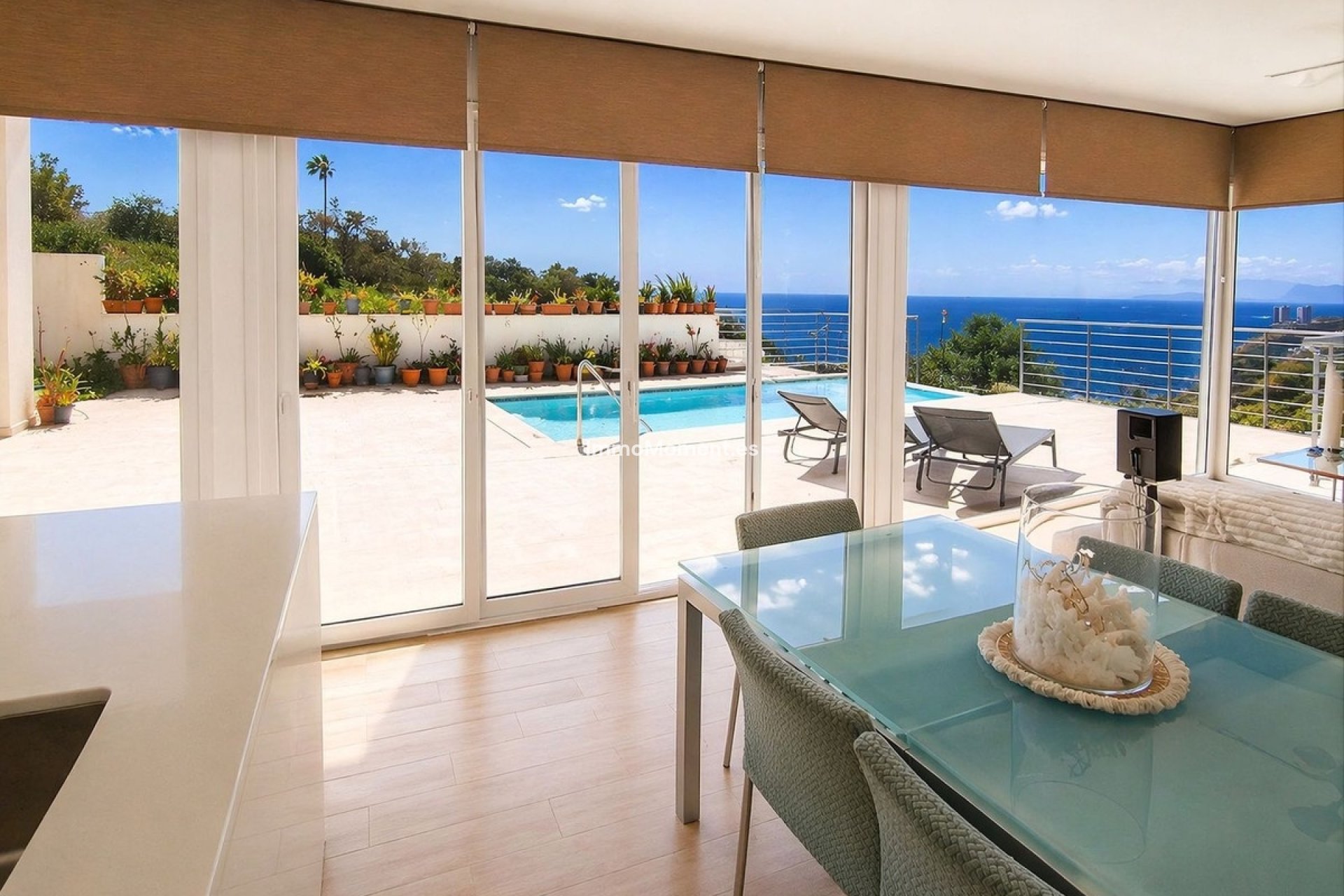 Resale - Villa - Manilva