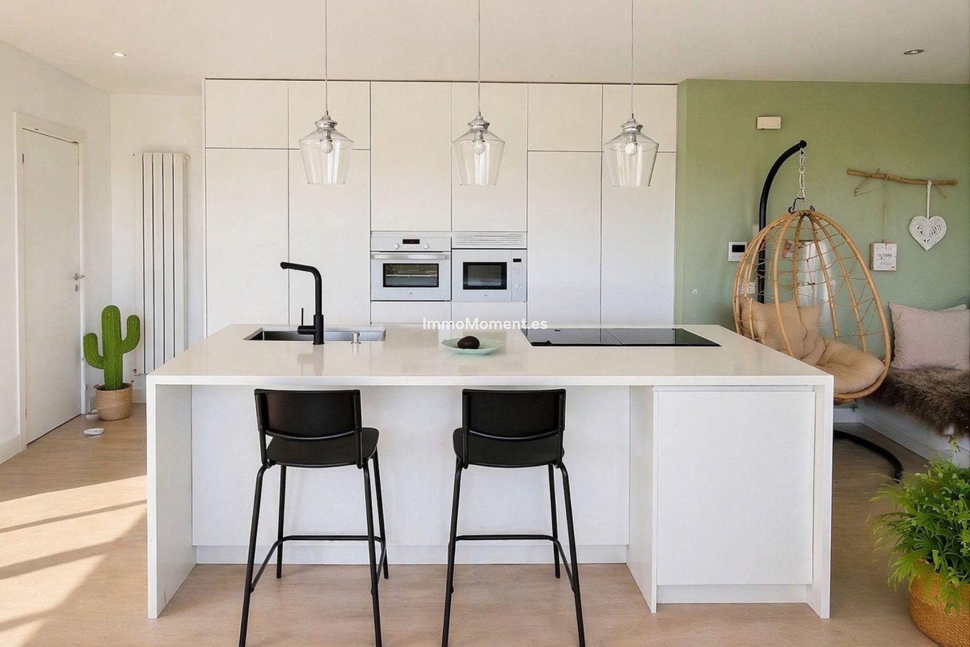 Resale - Villa - Manilva