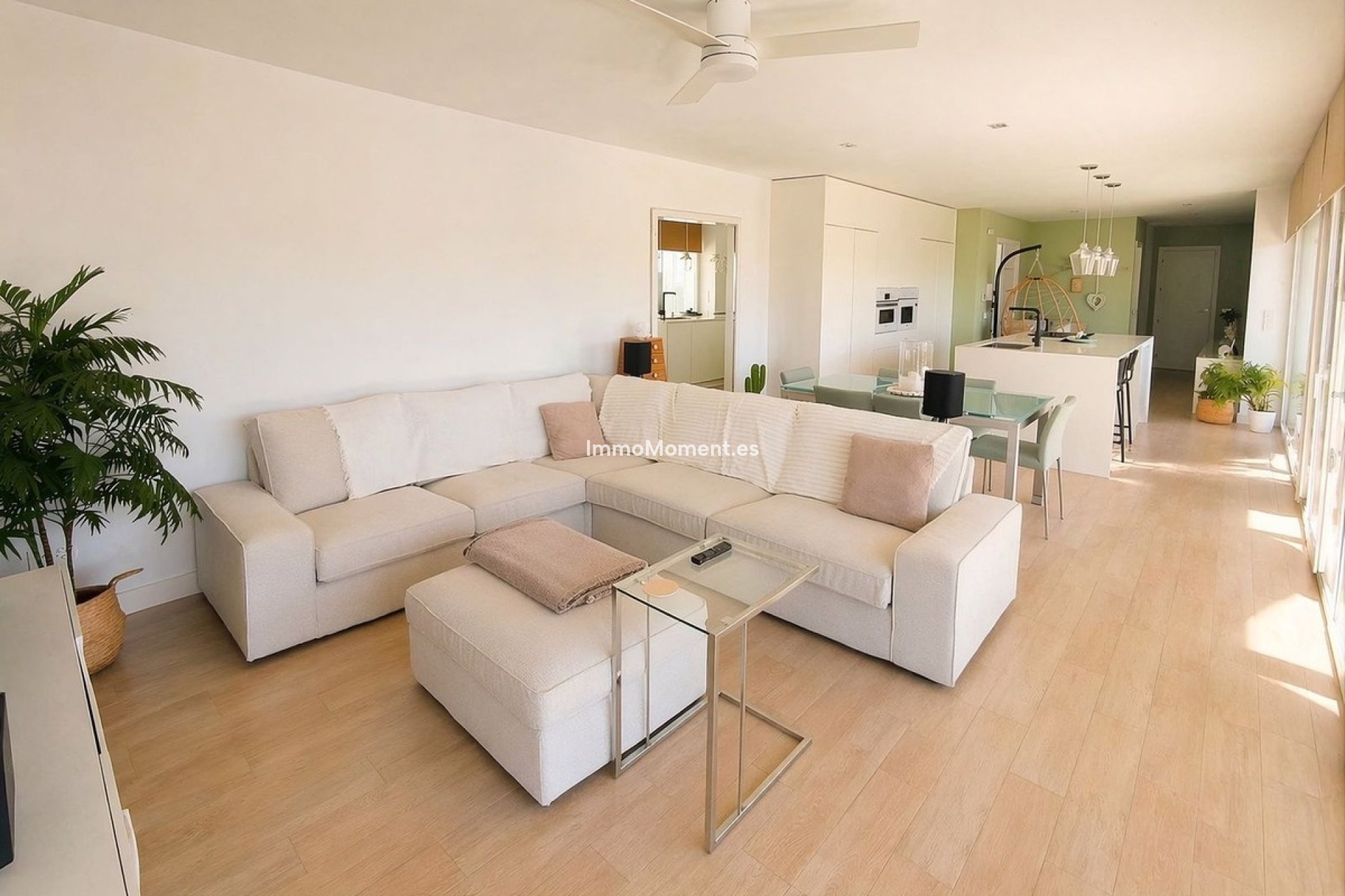 Resale - Villa - Manilva