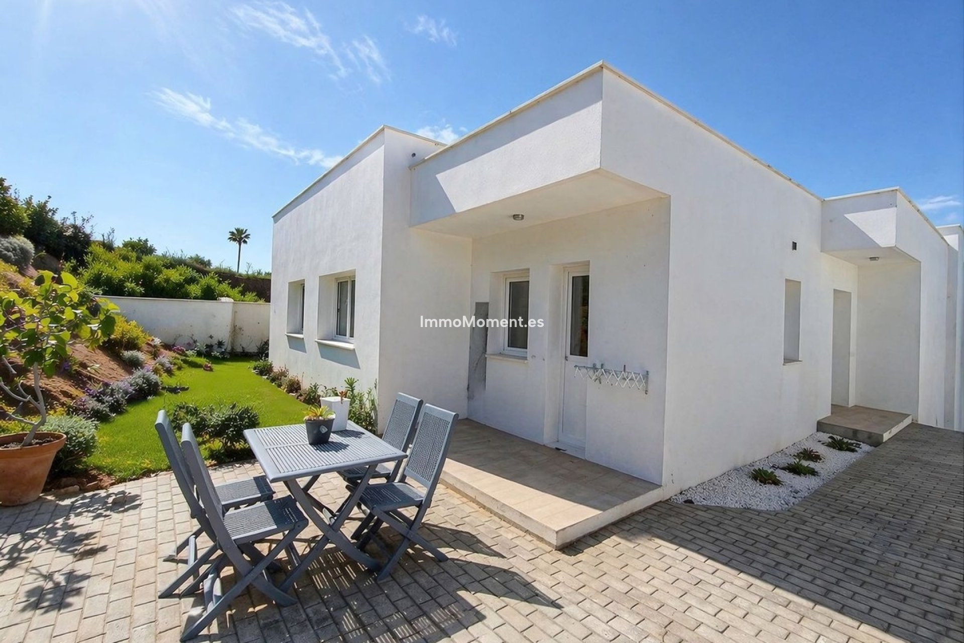 Resale - Villa - Manilva
