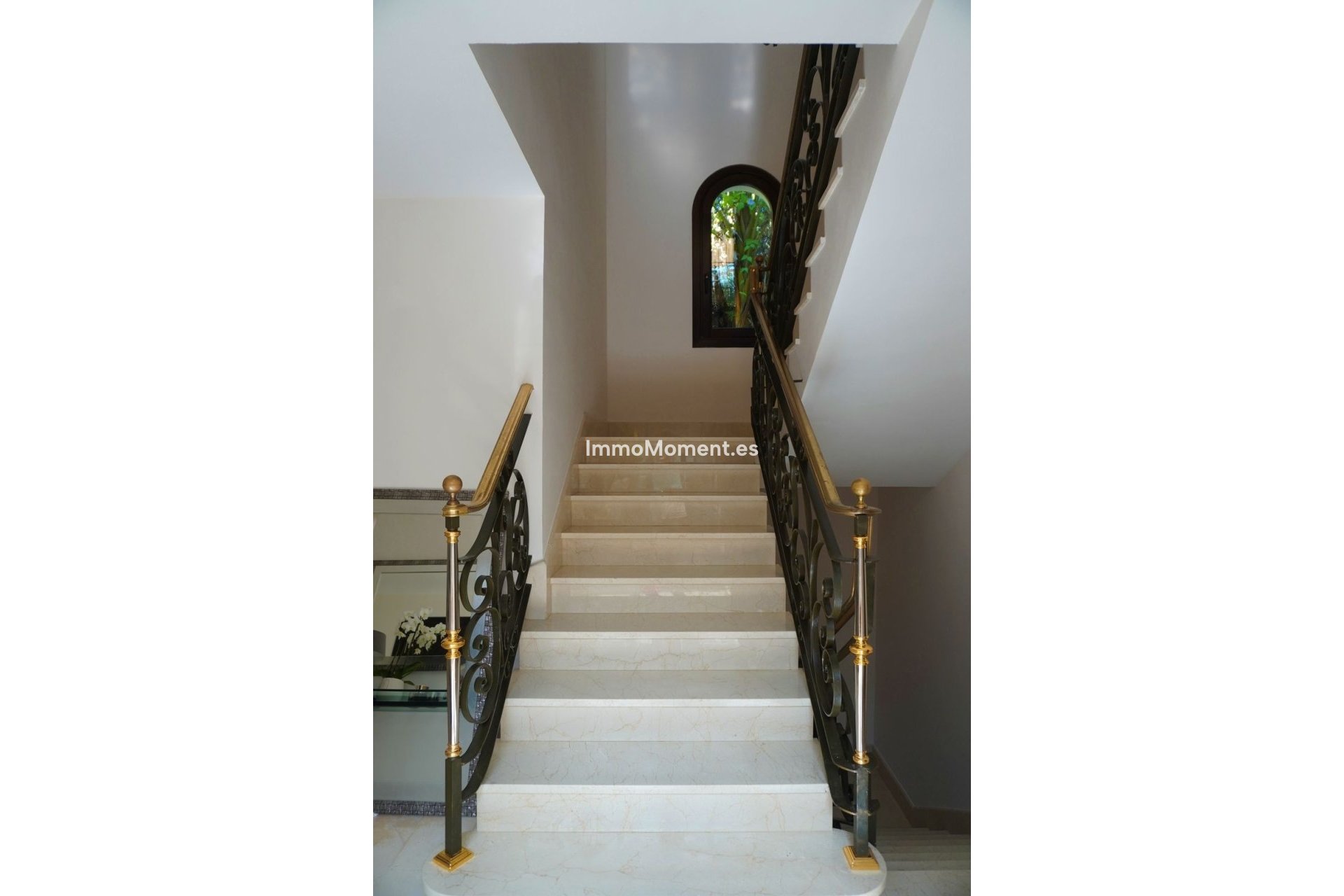 Resale - Villa - Marbella - Aloha