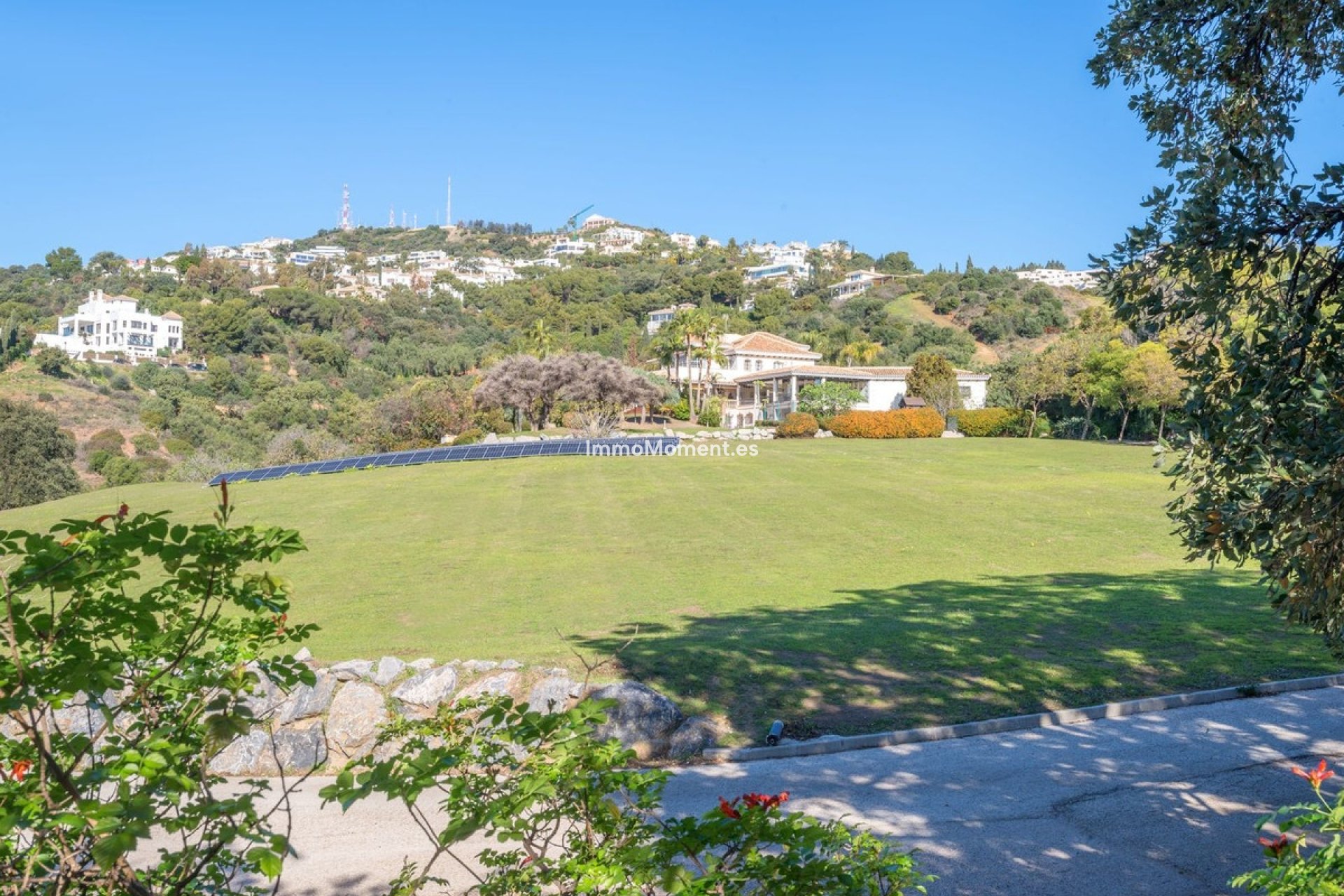 Resale - Villa - Marbella - Altos de los Monteros