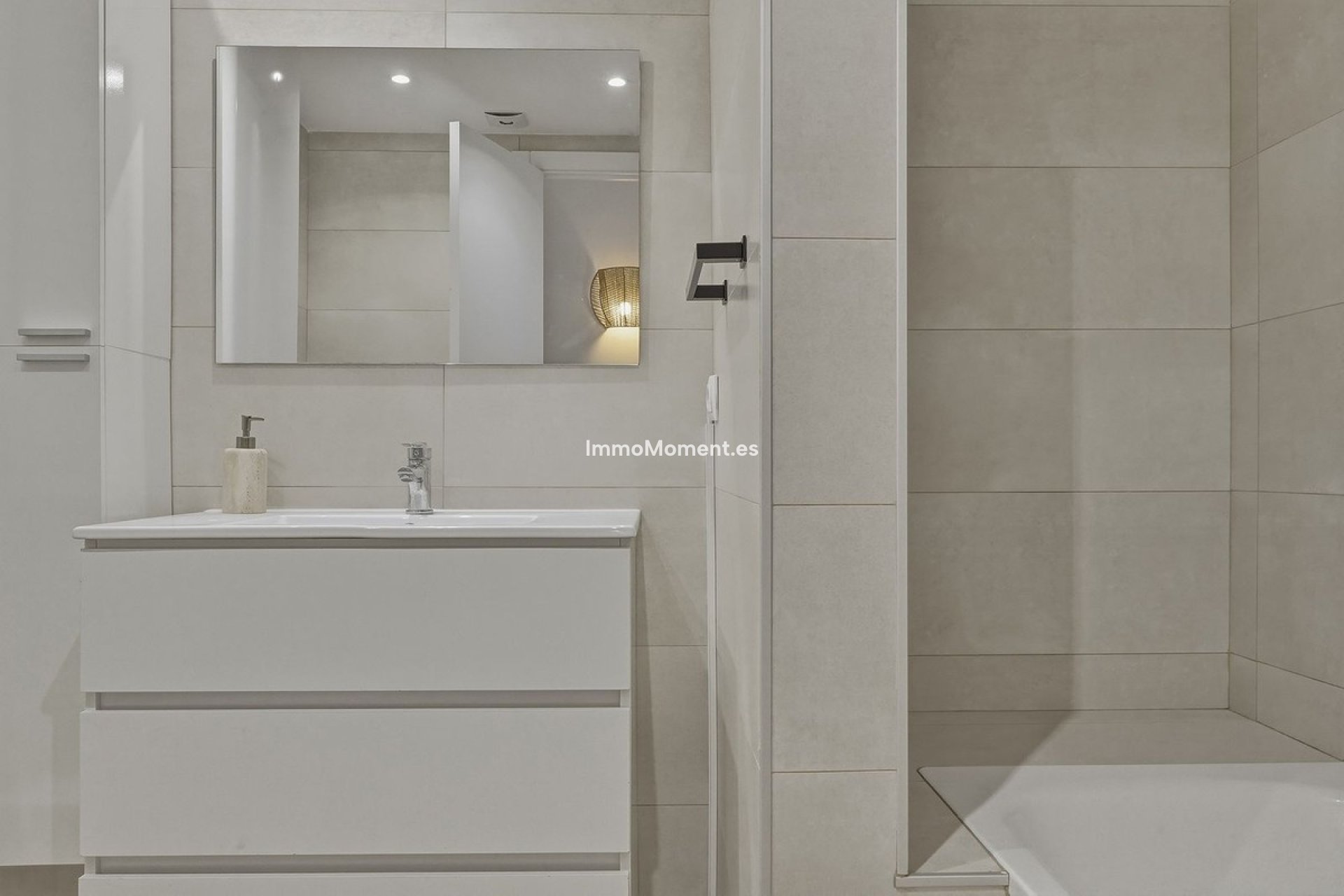 Resale - Villa - Marbella - Cabopino