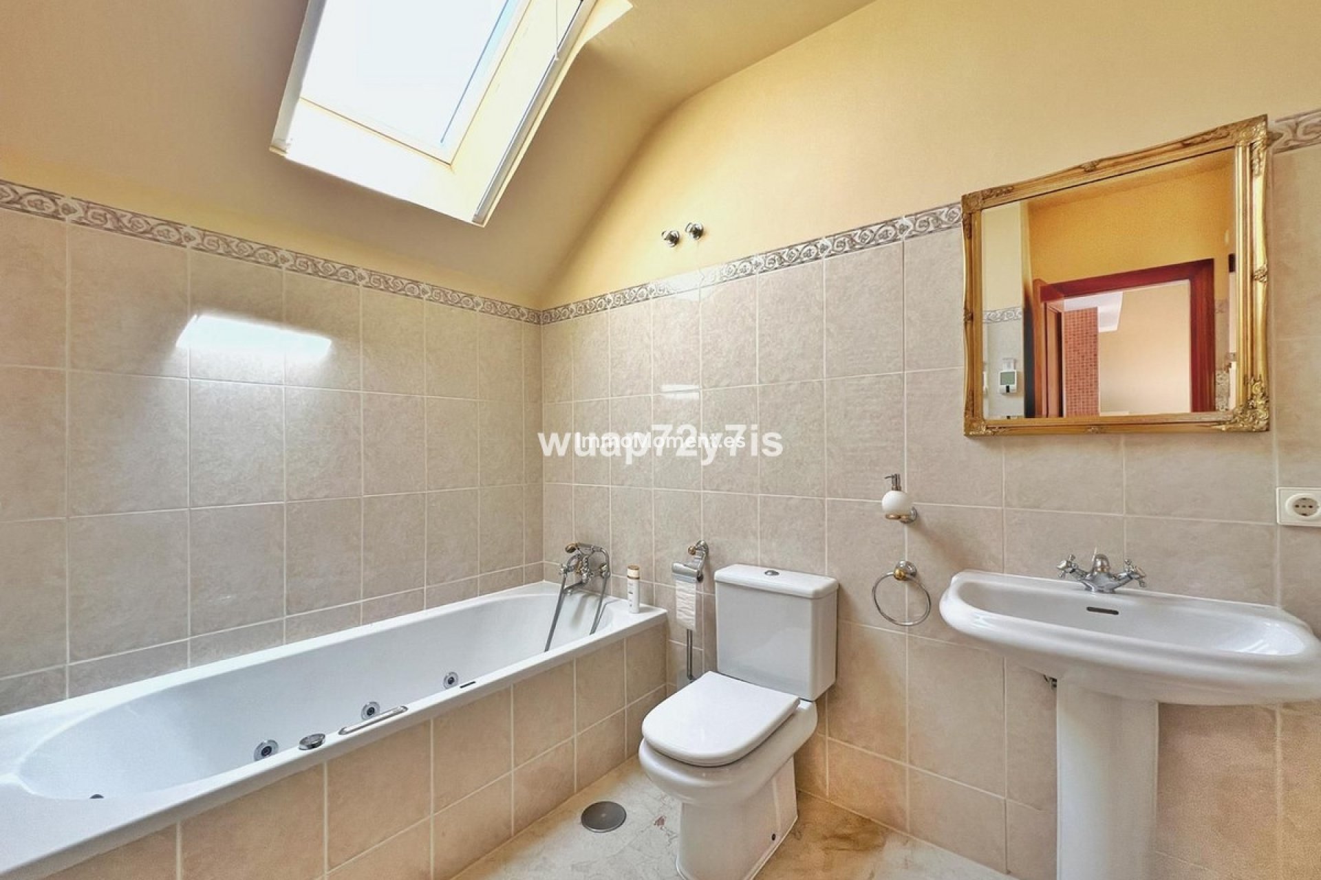 Resale - Villa - Marbella - Costabella