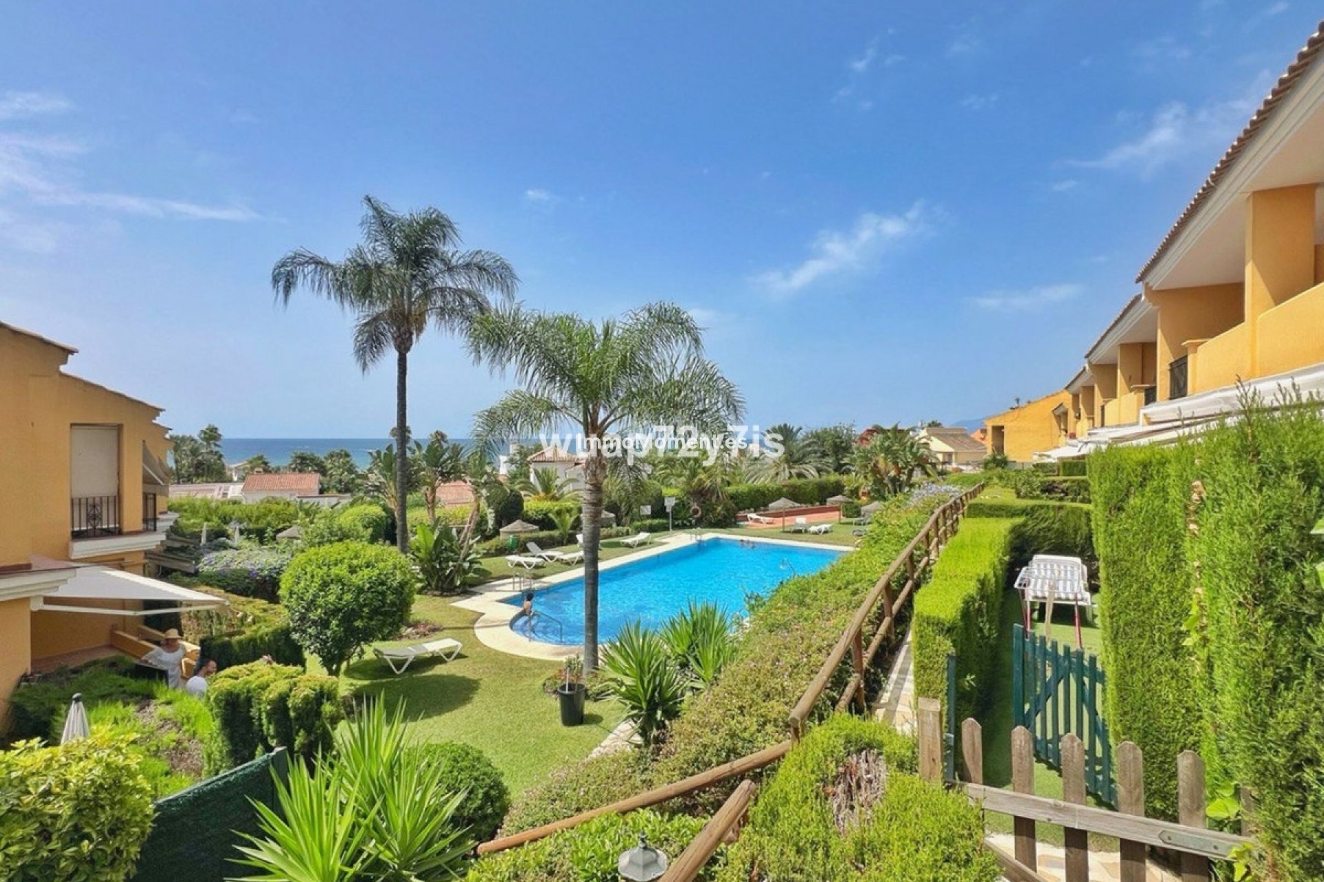 Resale - Villa - Marbella - Costabella