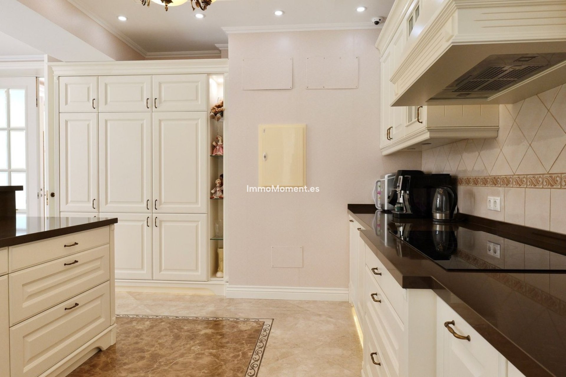 Resale - Villa - Marbella - El Rosario