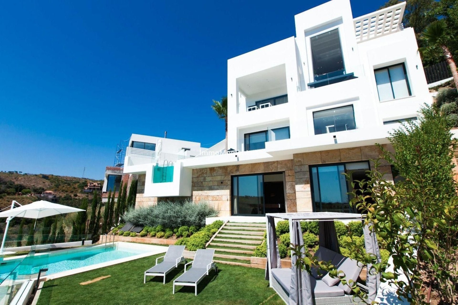 Resale - Villa - Marbella - El Rosario