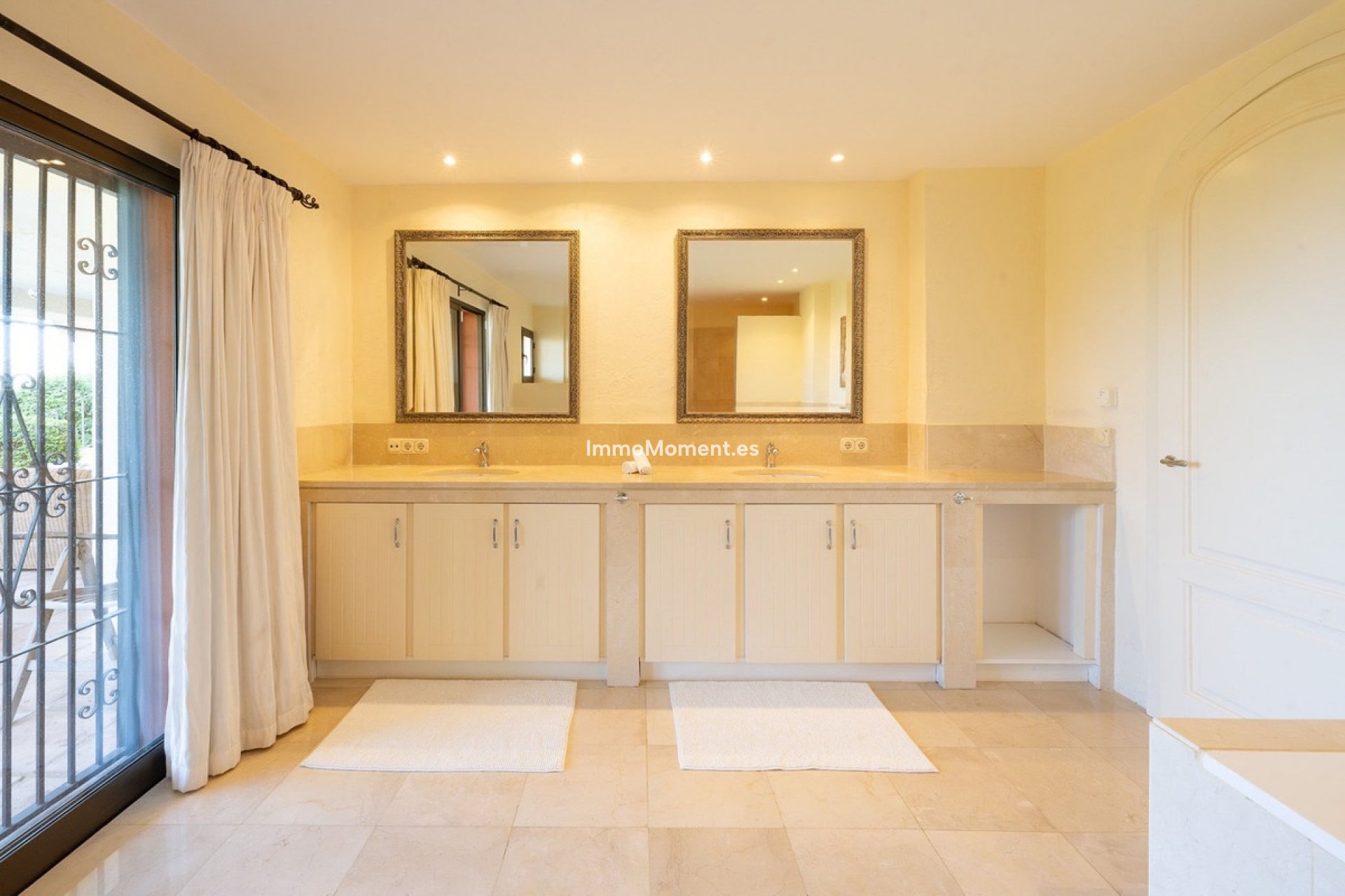 Resale - Villa - Marbella - El Rosario