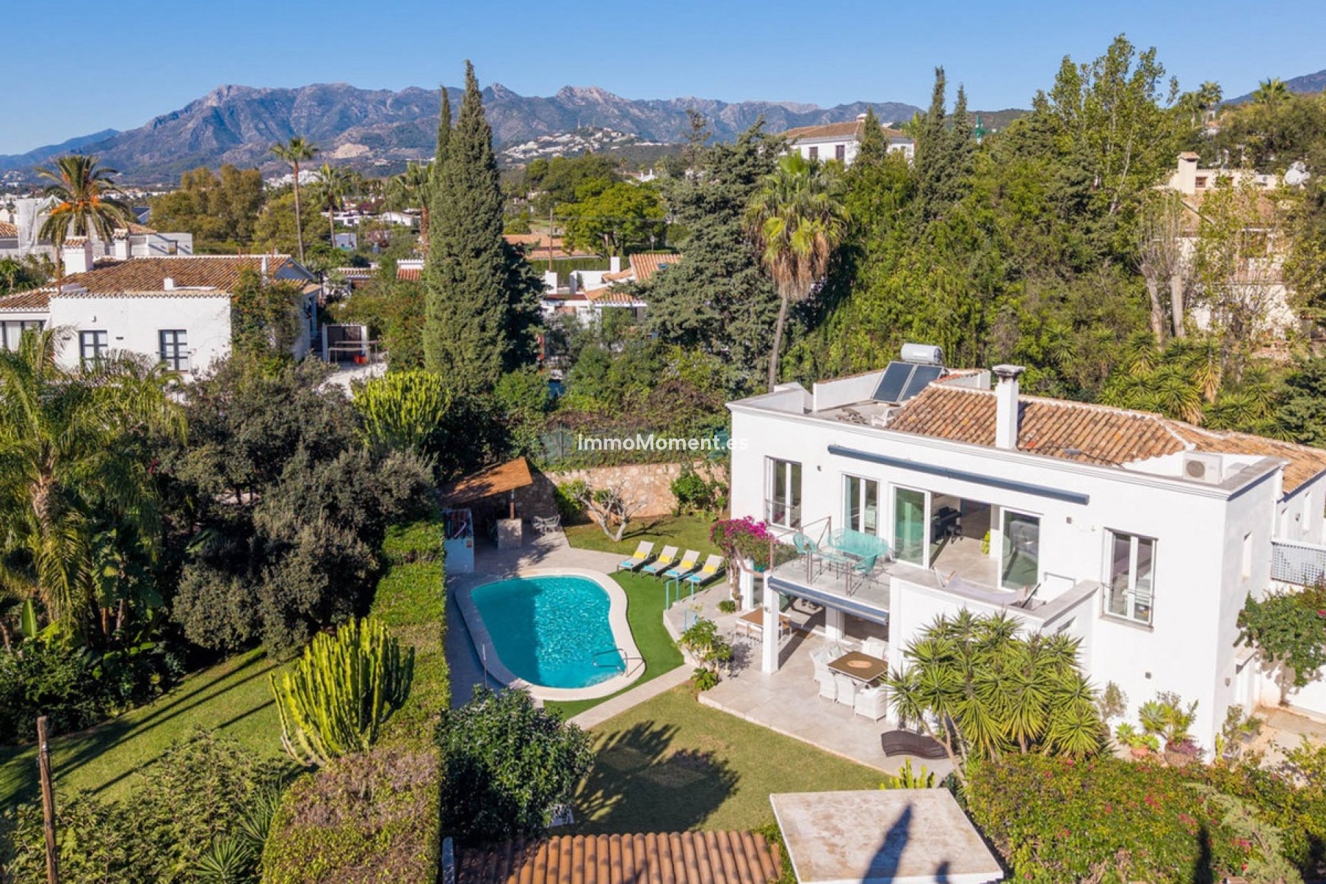 Resale - Villa - Marbella - El Rosario