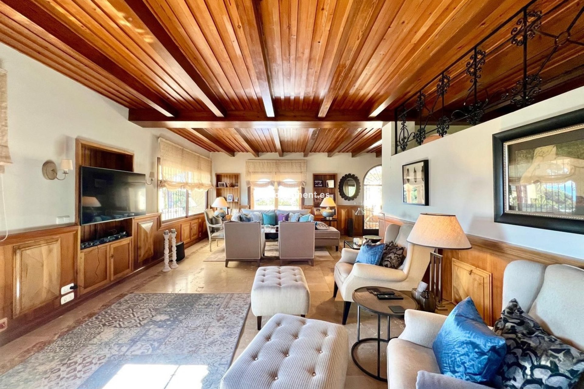 Resale - Villa - Marbella - Elviria