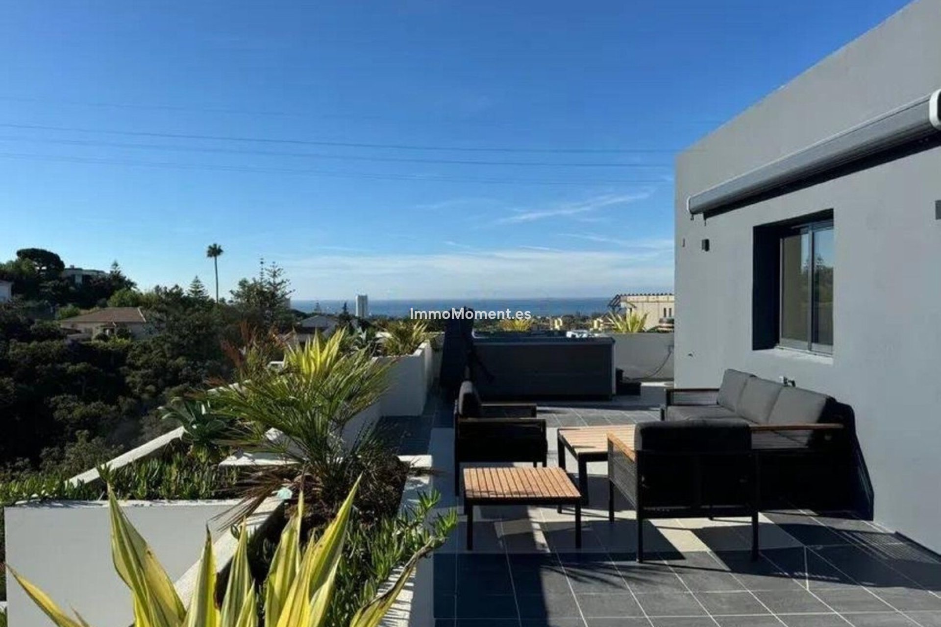 Resale - Villa - Marbella - Elviria