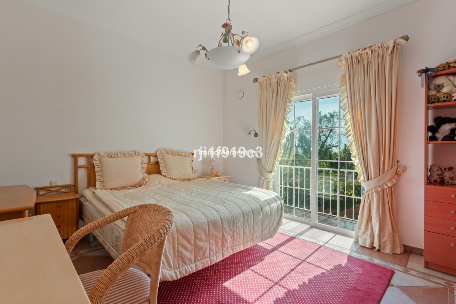 Resale - Villa - Marbella - Elviria