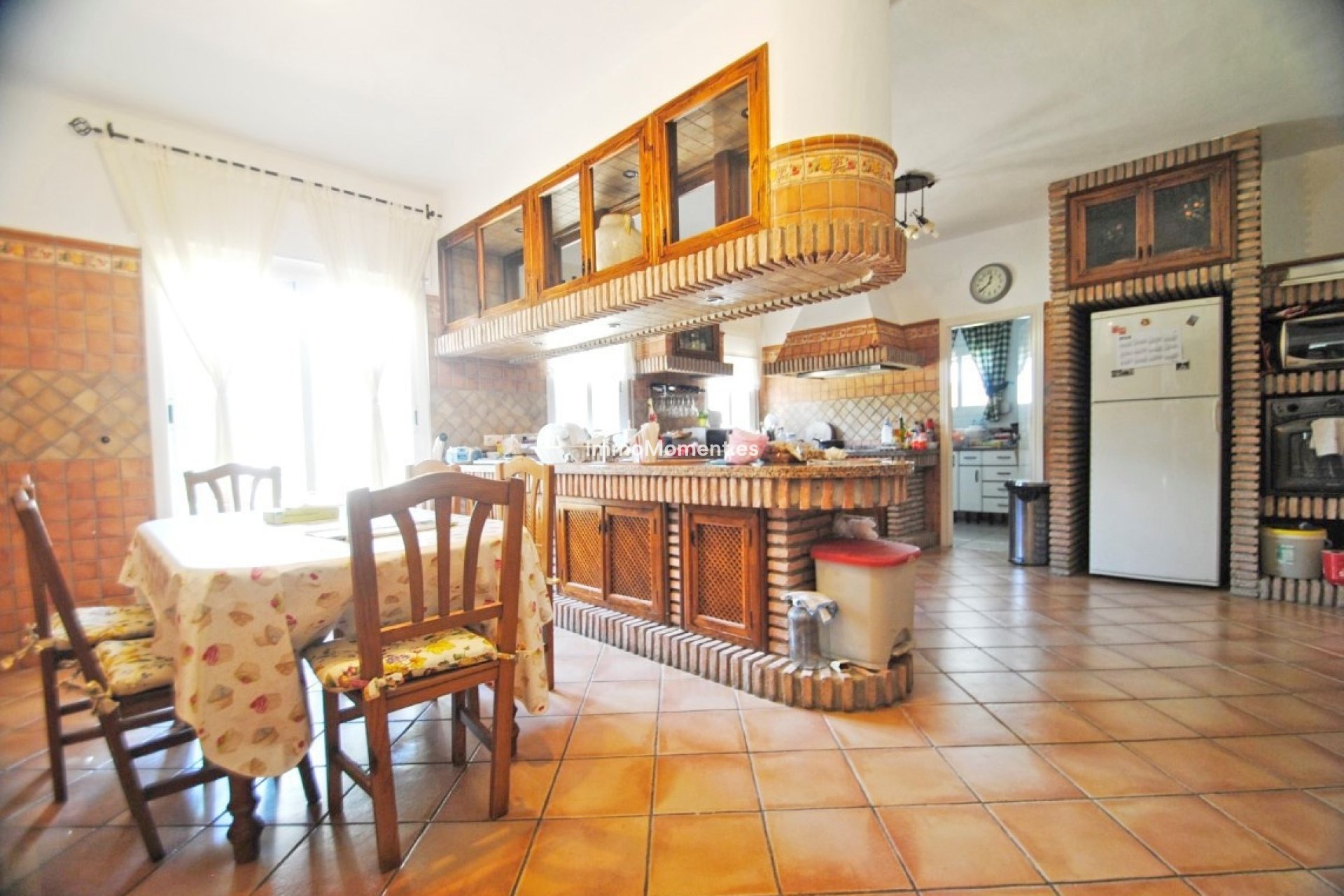 Resale - Villa - Marbella - Elviria