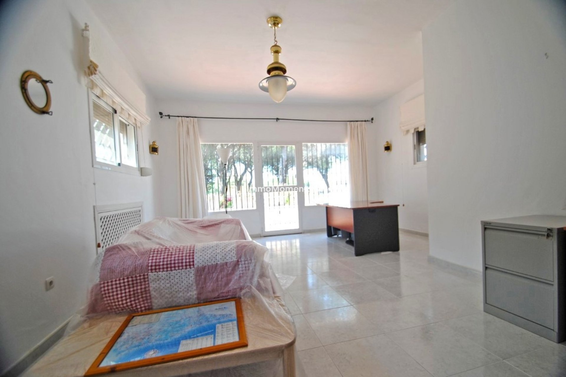 Resale - Villa - Marbella - Elviria
