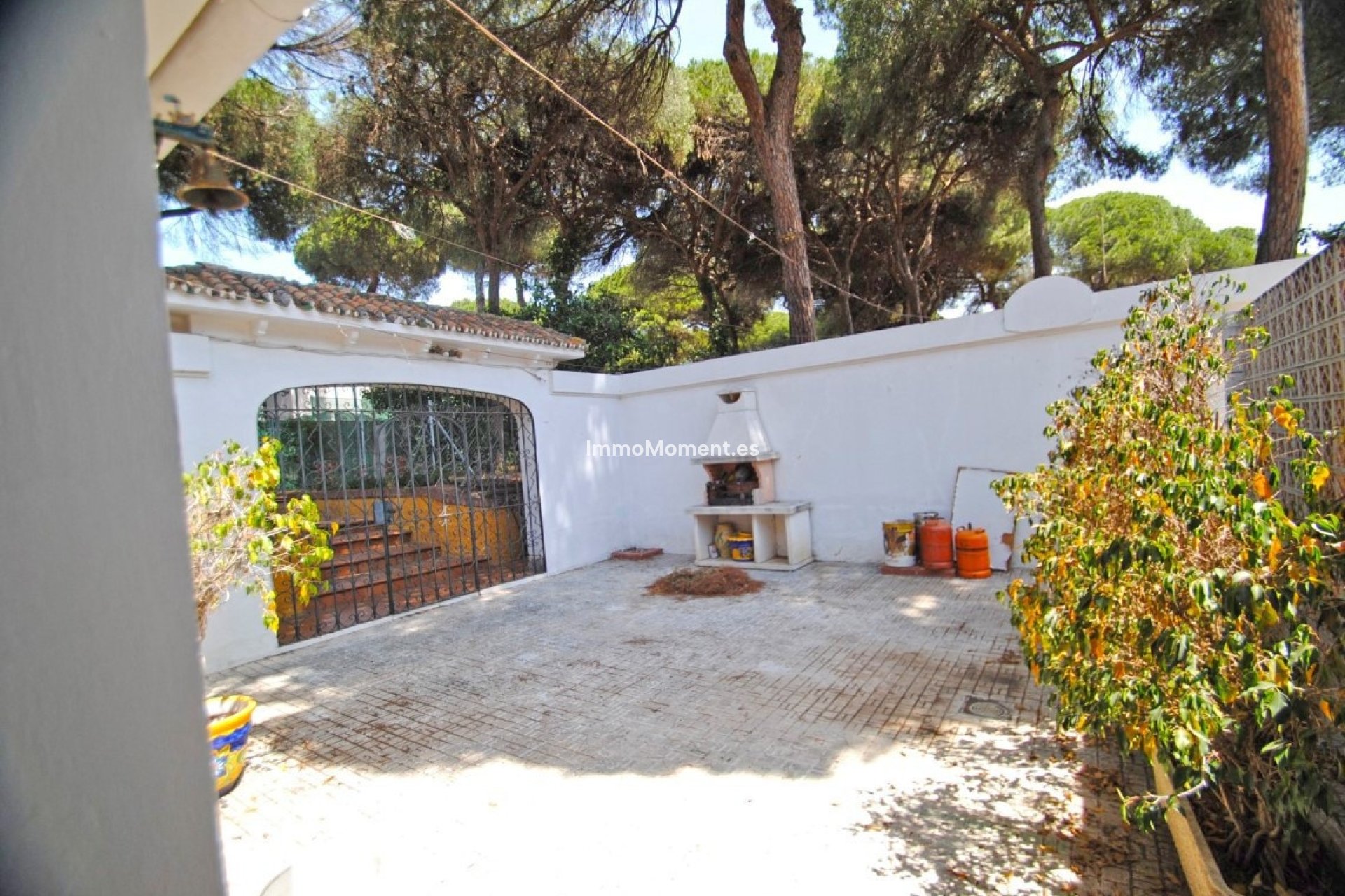 Resale - Villa - Marbella - Elviria