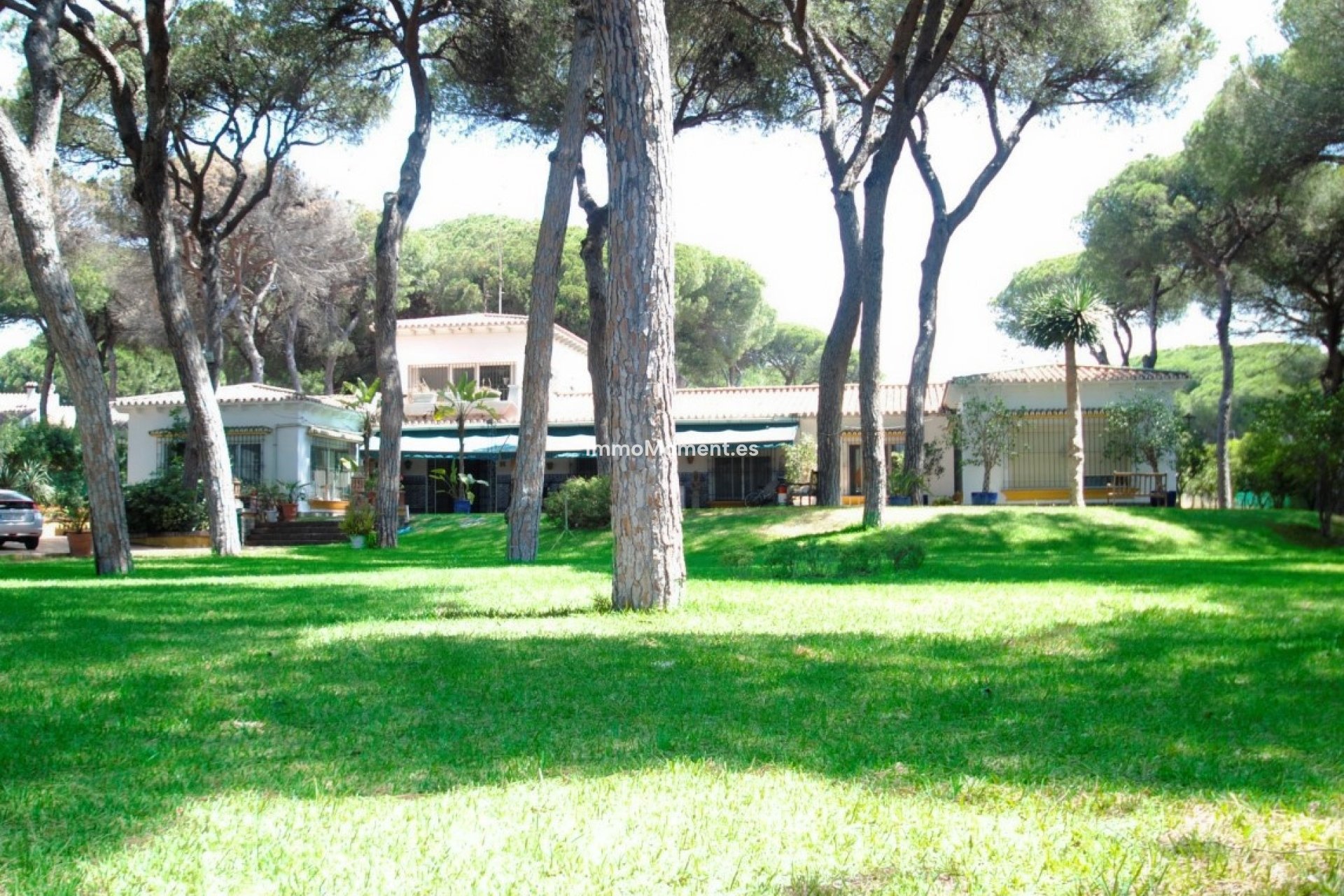 Resale - Villa - Marbella - Elviria