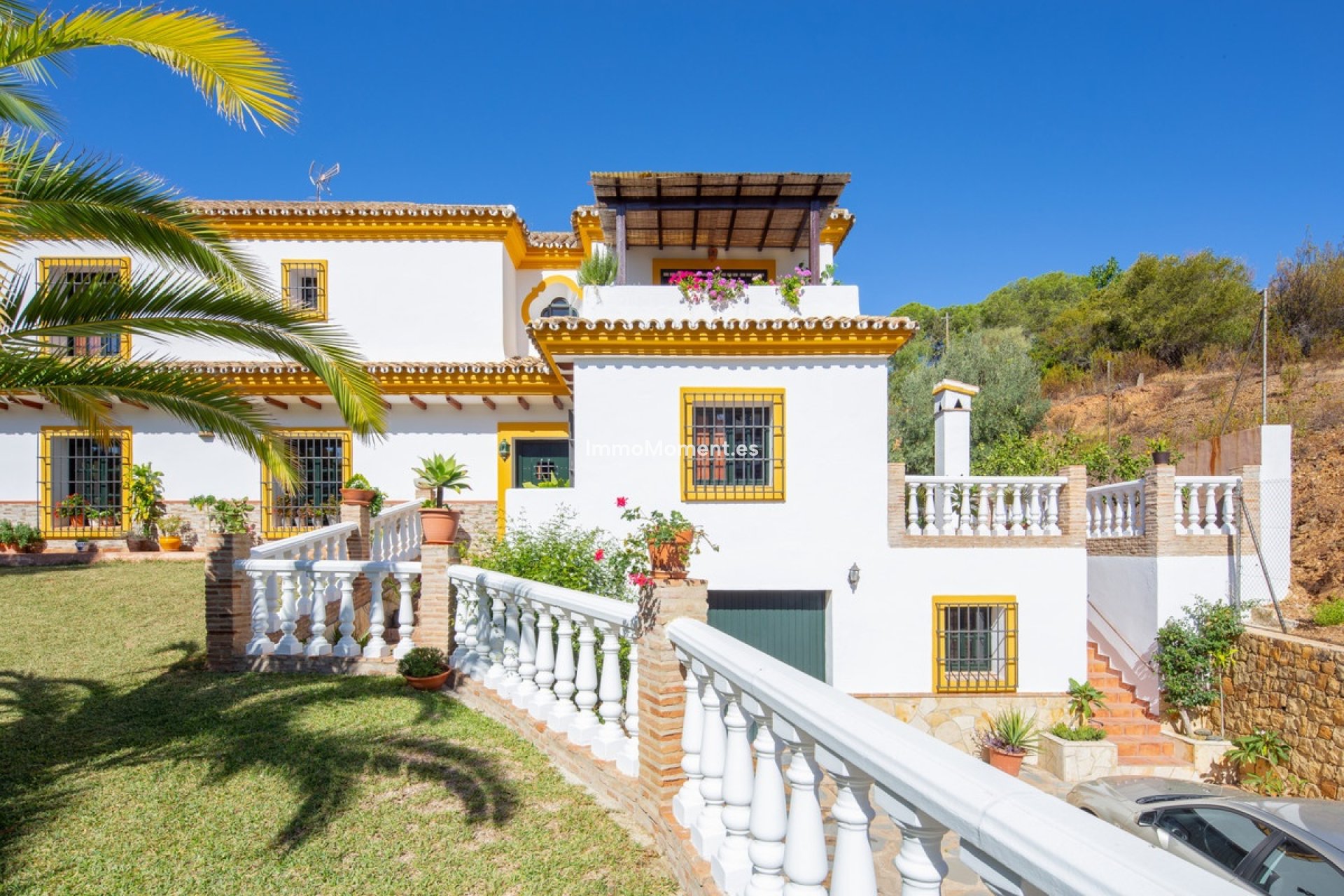 Resale - Villa - Marbella - Elviria